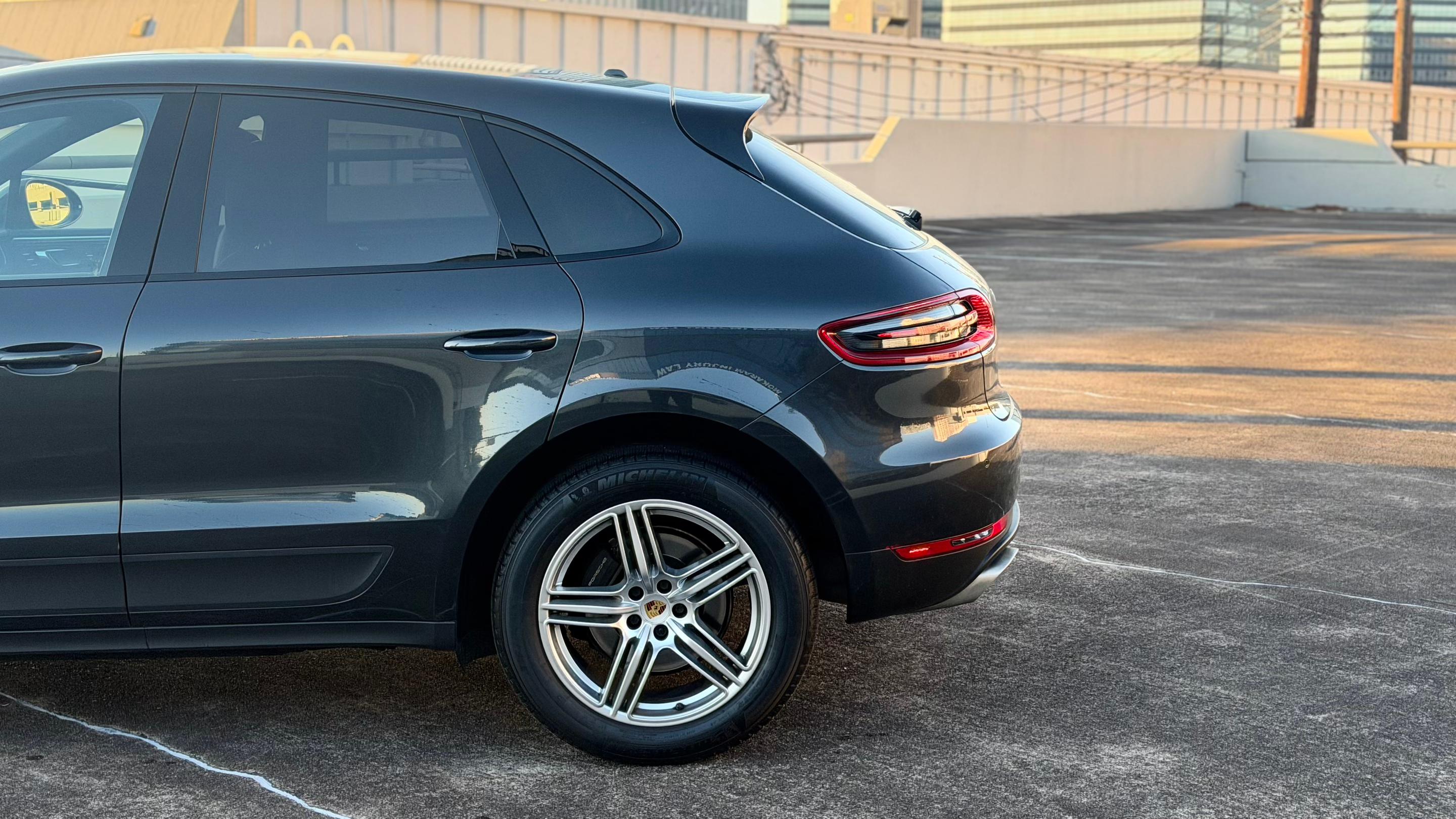 2017 Porsche Macan