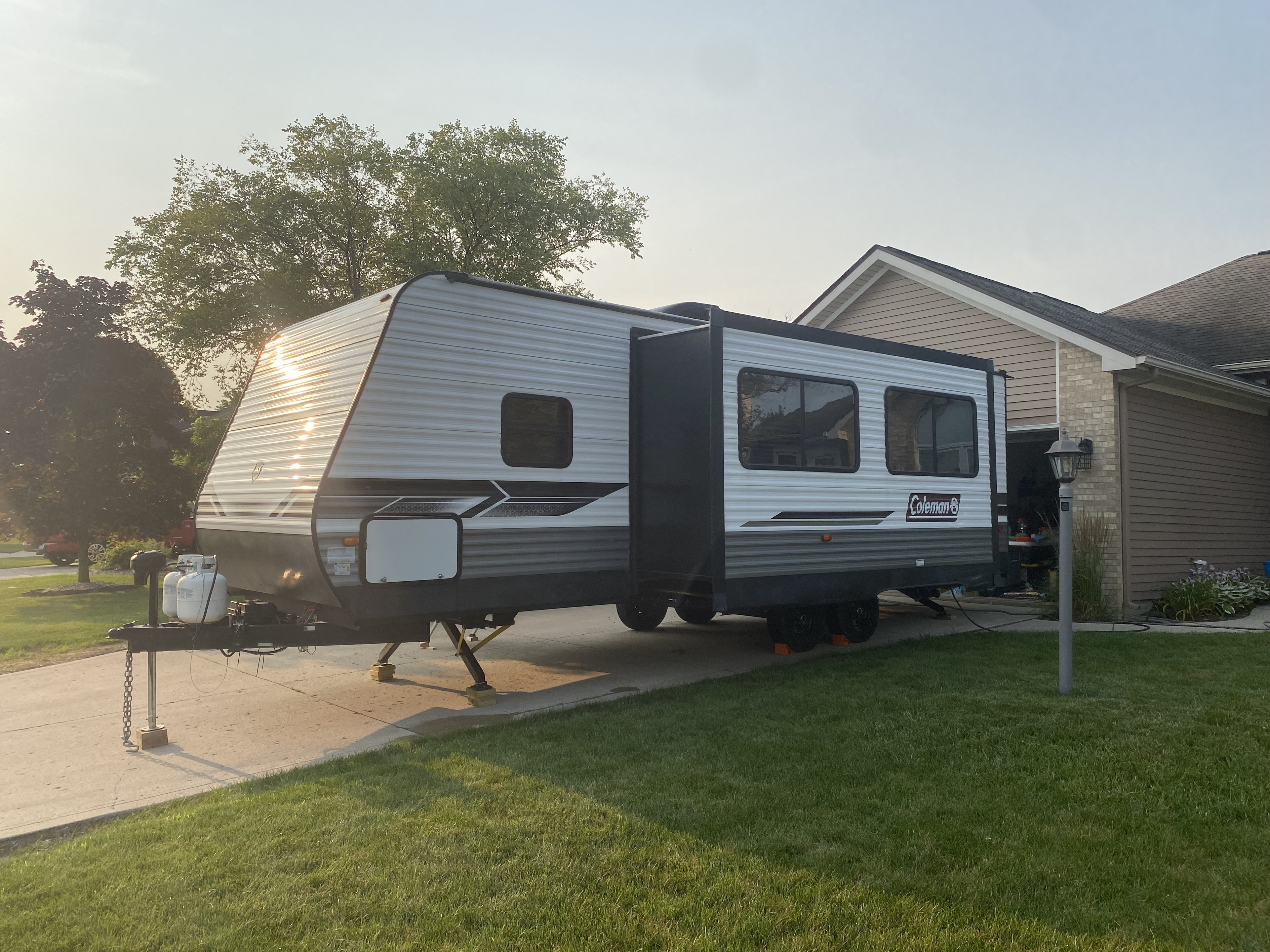 2022 Coleman Cozy Camper | Sleeps 6-8 | Family Friendly | Adventure Ready!