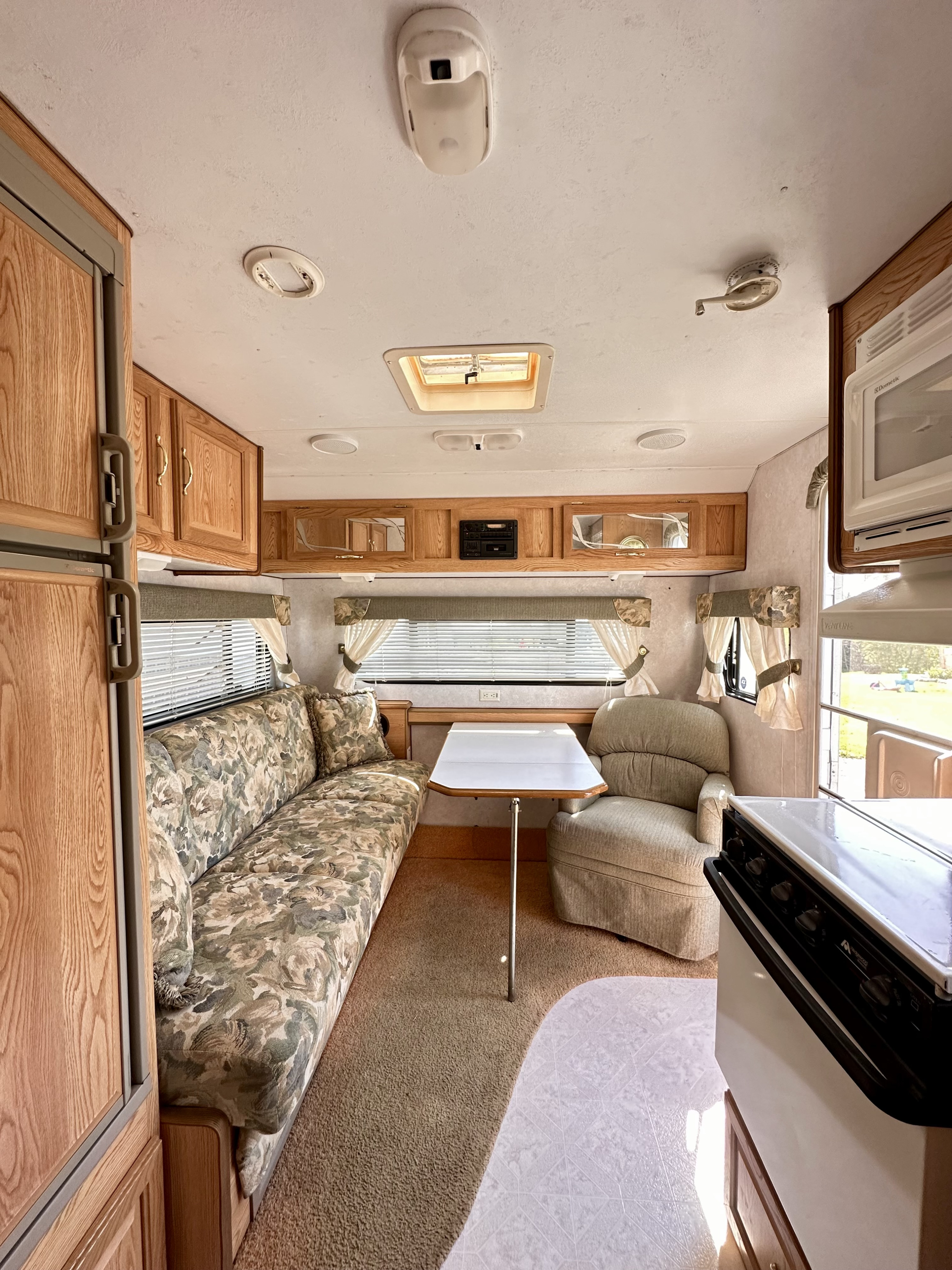 The Cozy Cottage Camper