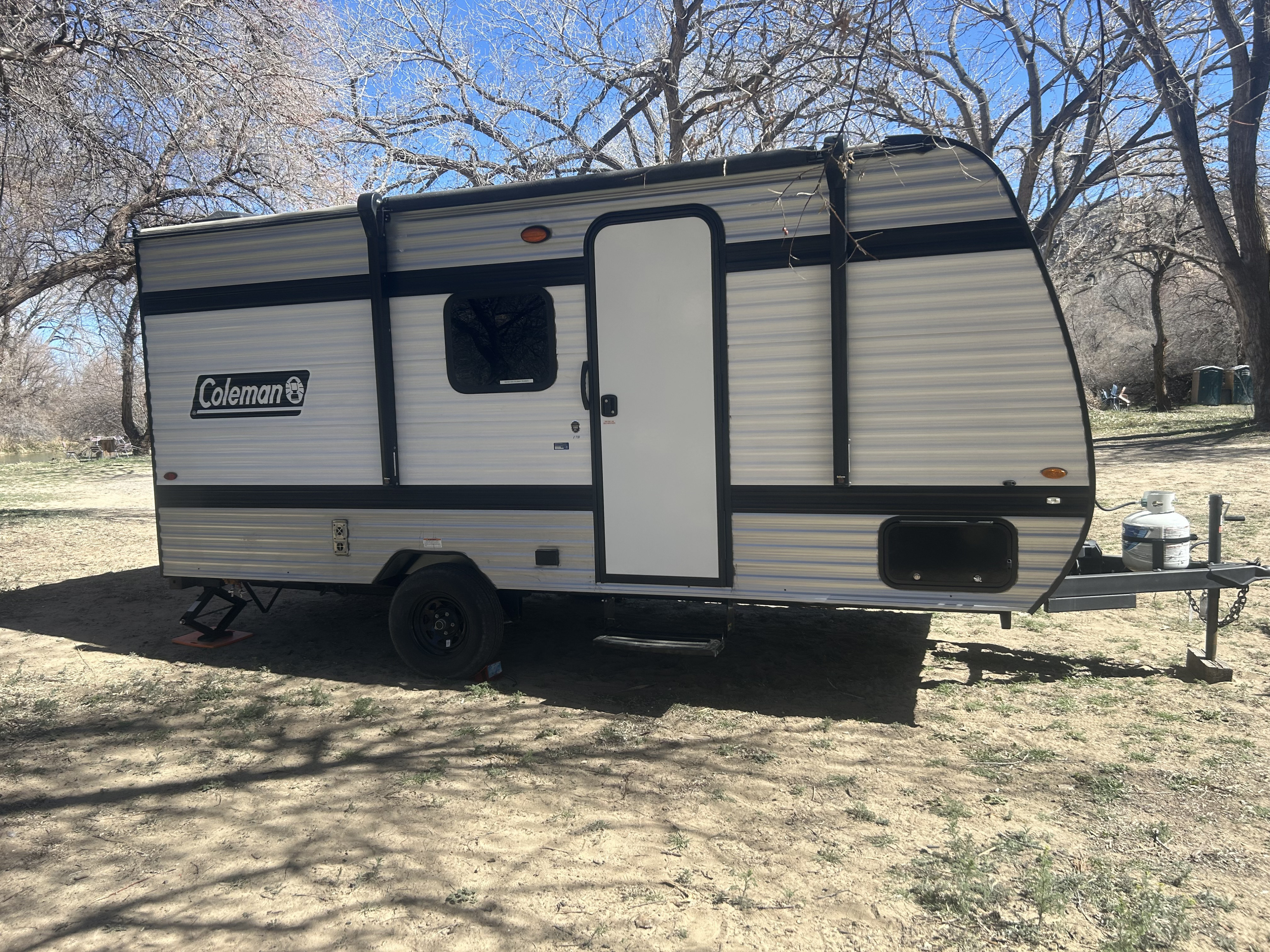 2025 Coleman 17b