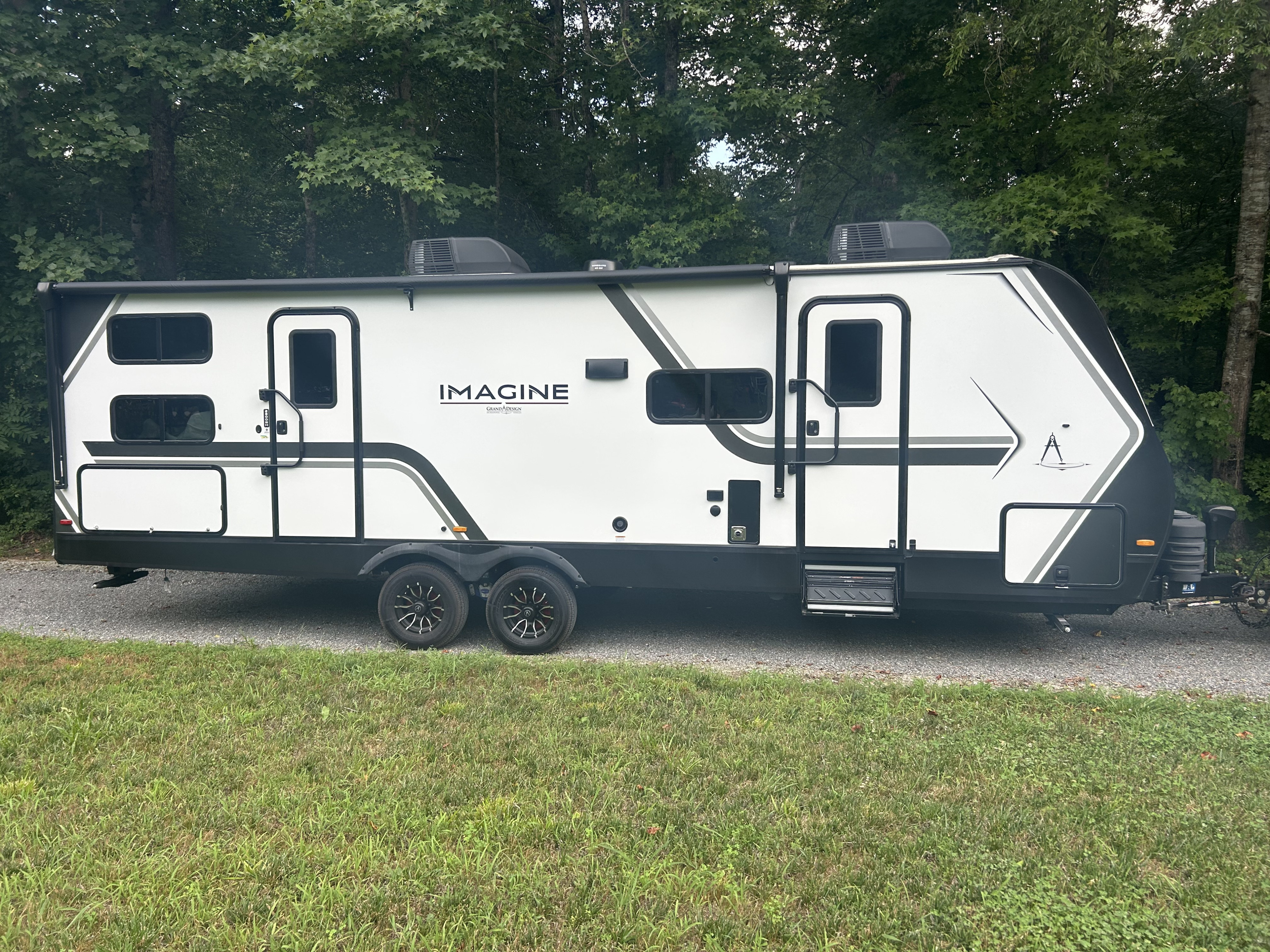 Family and Pet Friendly Imagine of Your Dreams