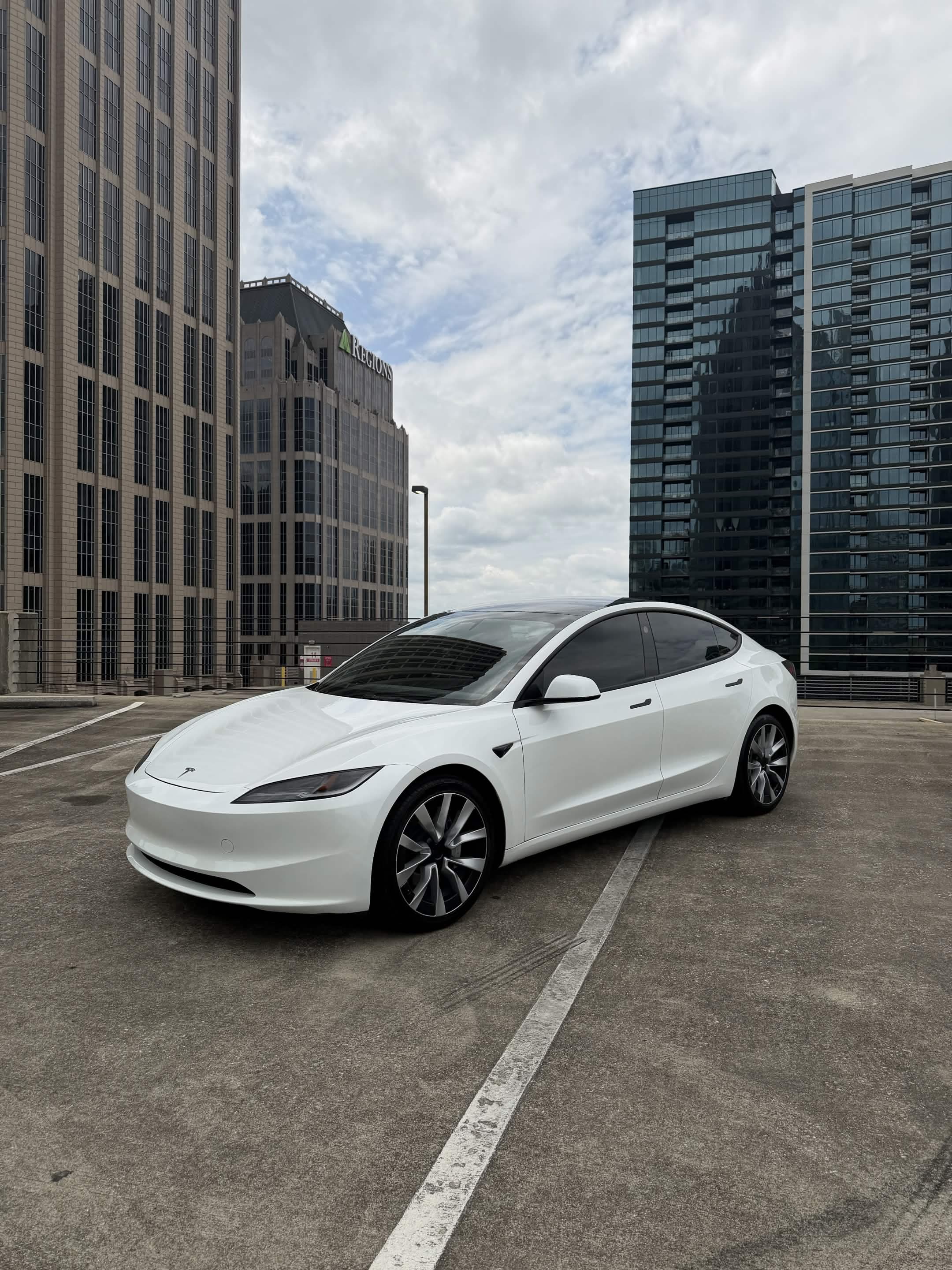2024 Tesla Model 3