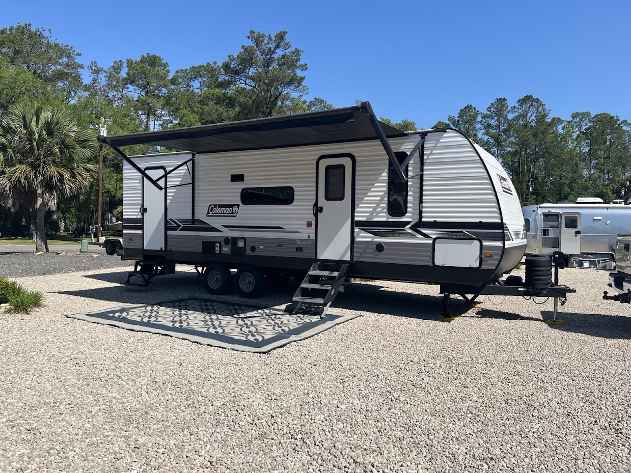 Coleman Bunkhouse - Sleeps 6-8