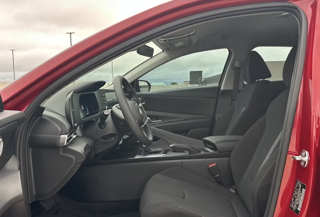 2025 Hyundai Elantra