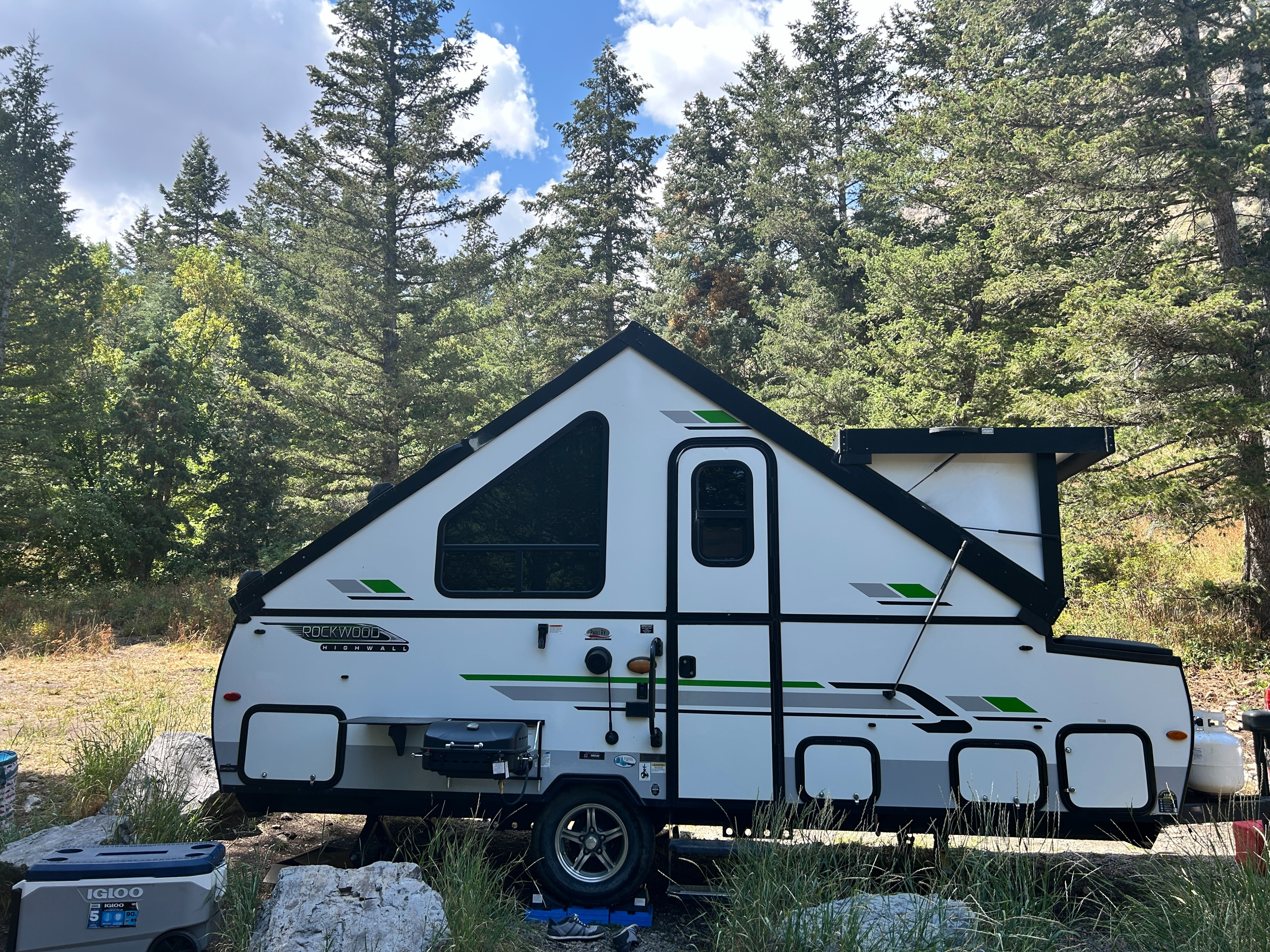 Dog-Friendly A-Frame, High-Wall & Light Towing