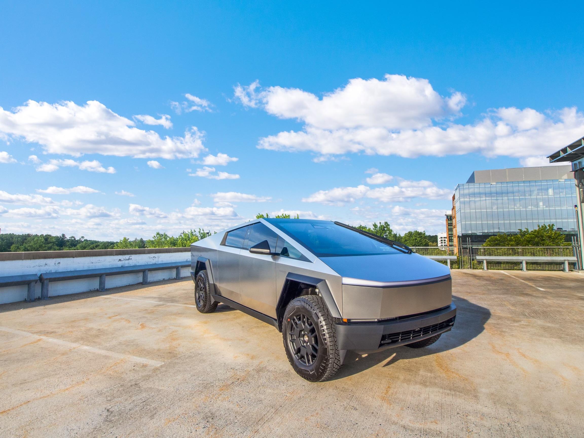 2024 Tesla Cybertruck