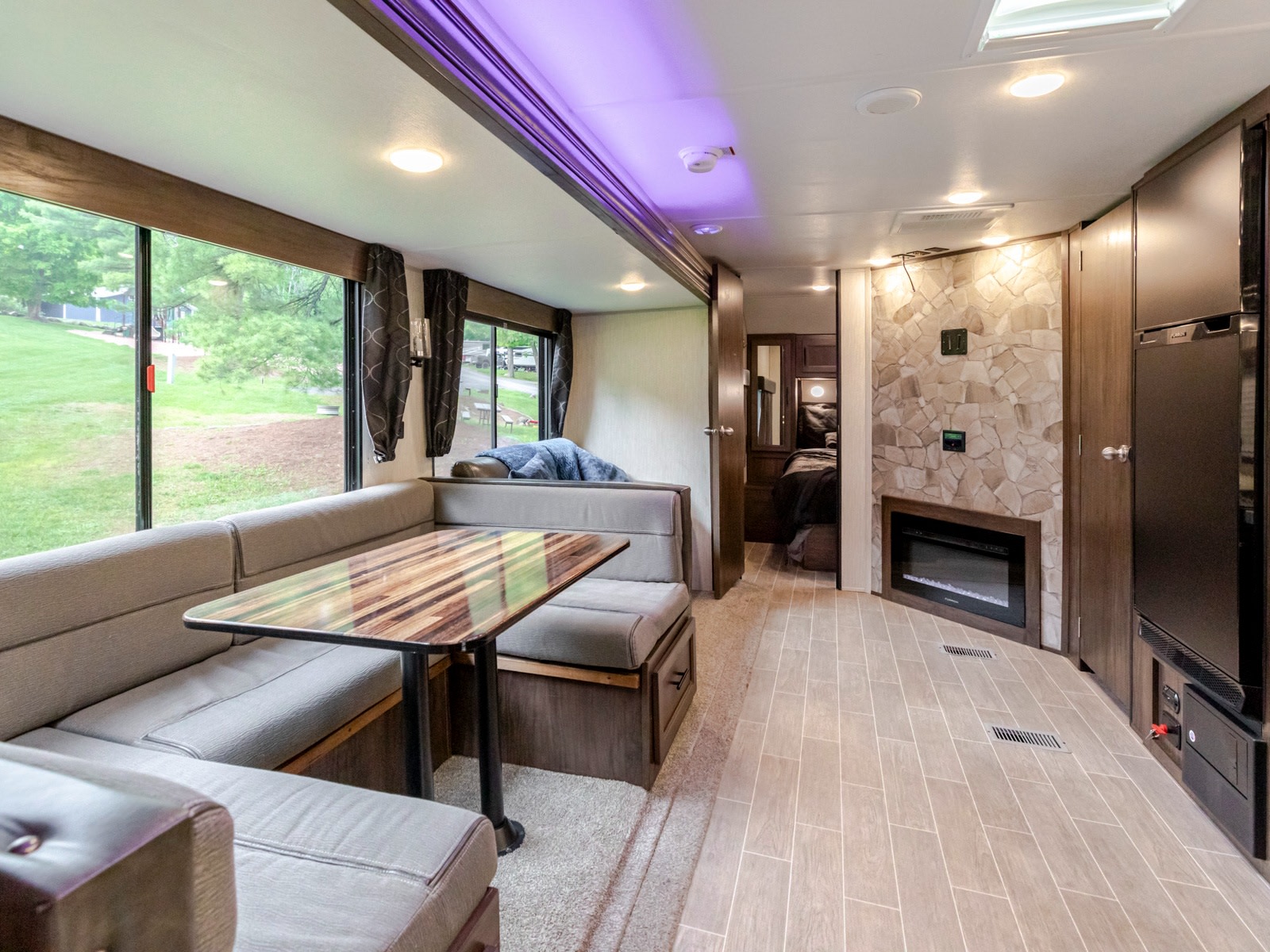 Family Camper Rental | Sleeps 9 | Delivery & Setup Available