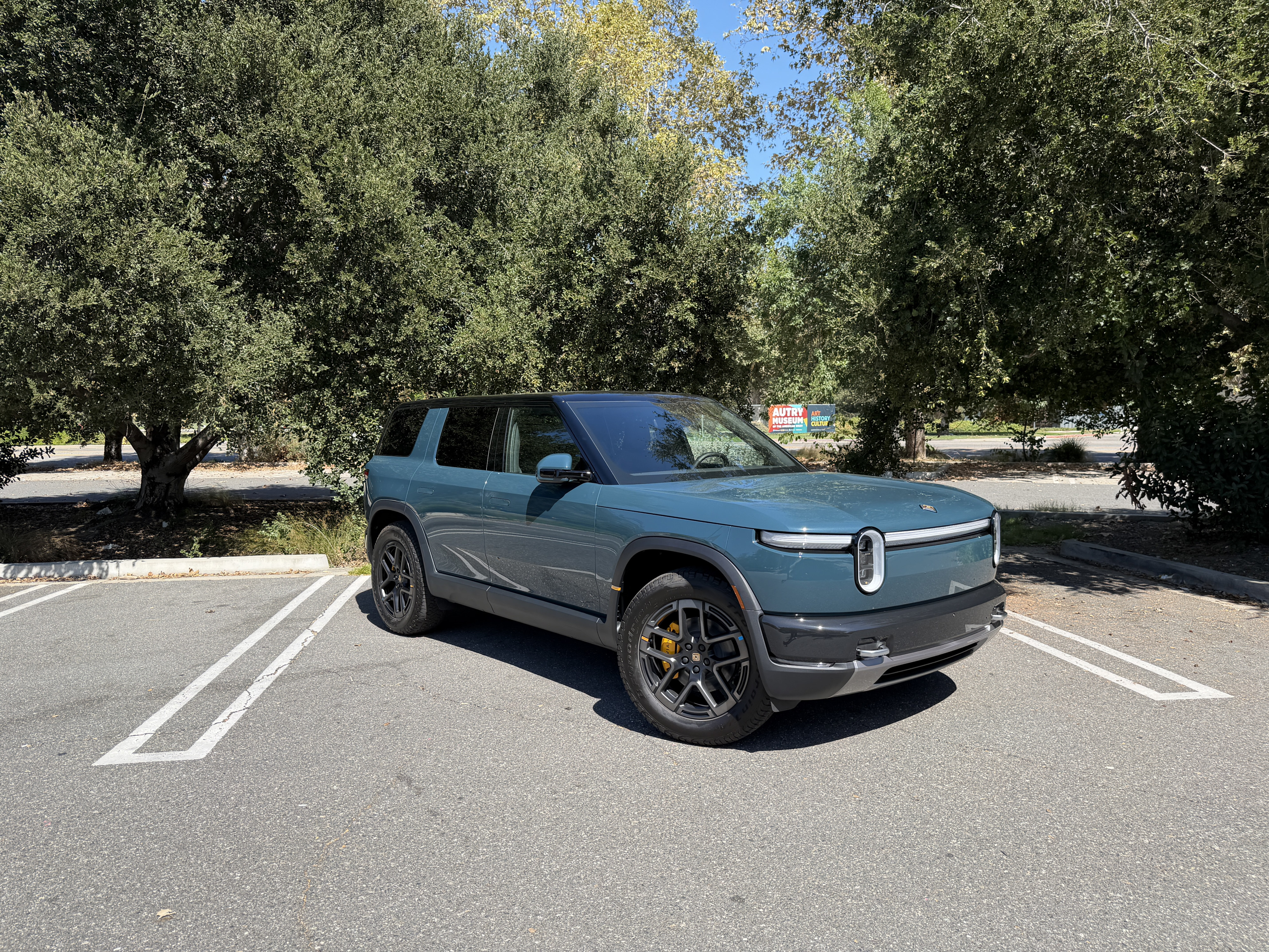 2027 Rivian R2