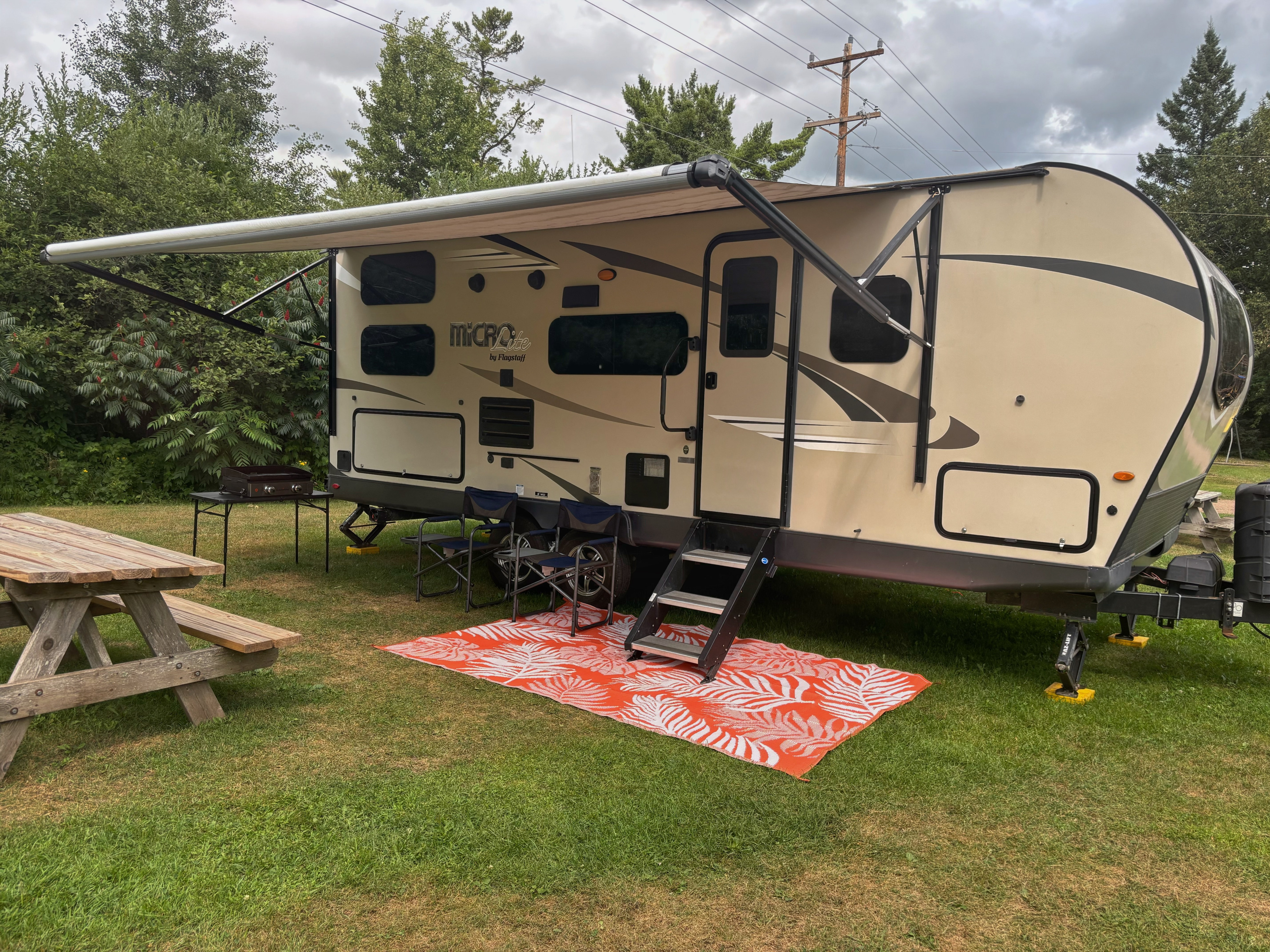2019 Flagstaff 25BRDS Bunkhouse, Sleeps 5–8, Delivery Available