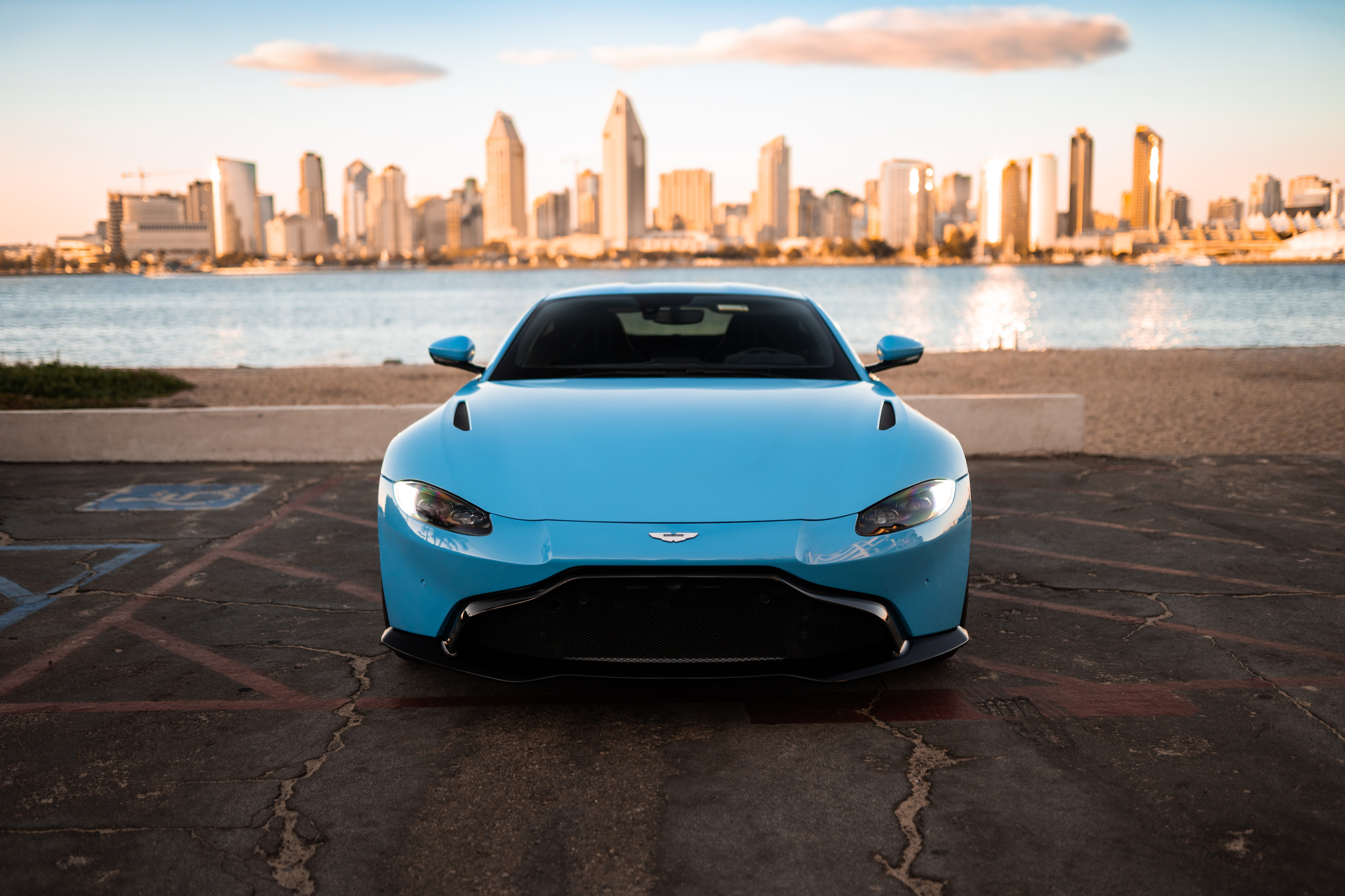 2020 Aston martin Vantage