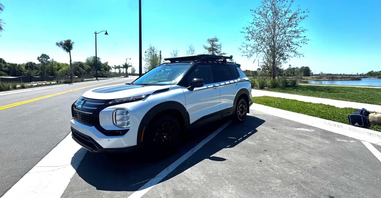 2025 Mitsubishi Outlander