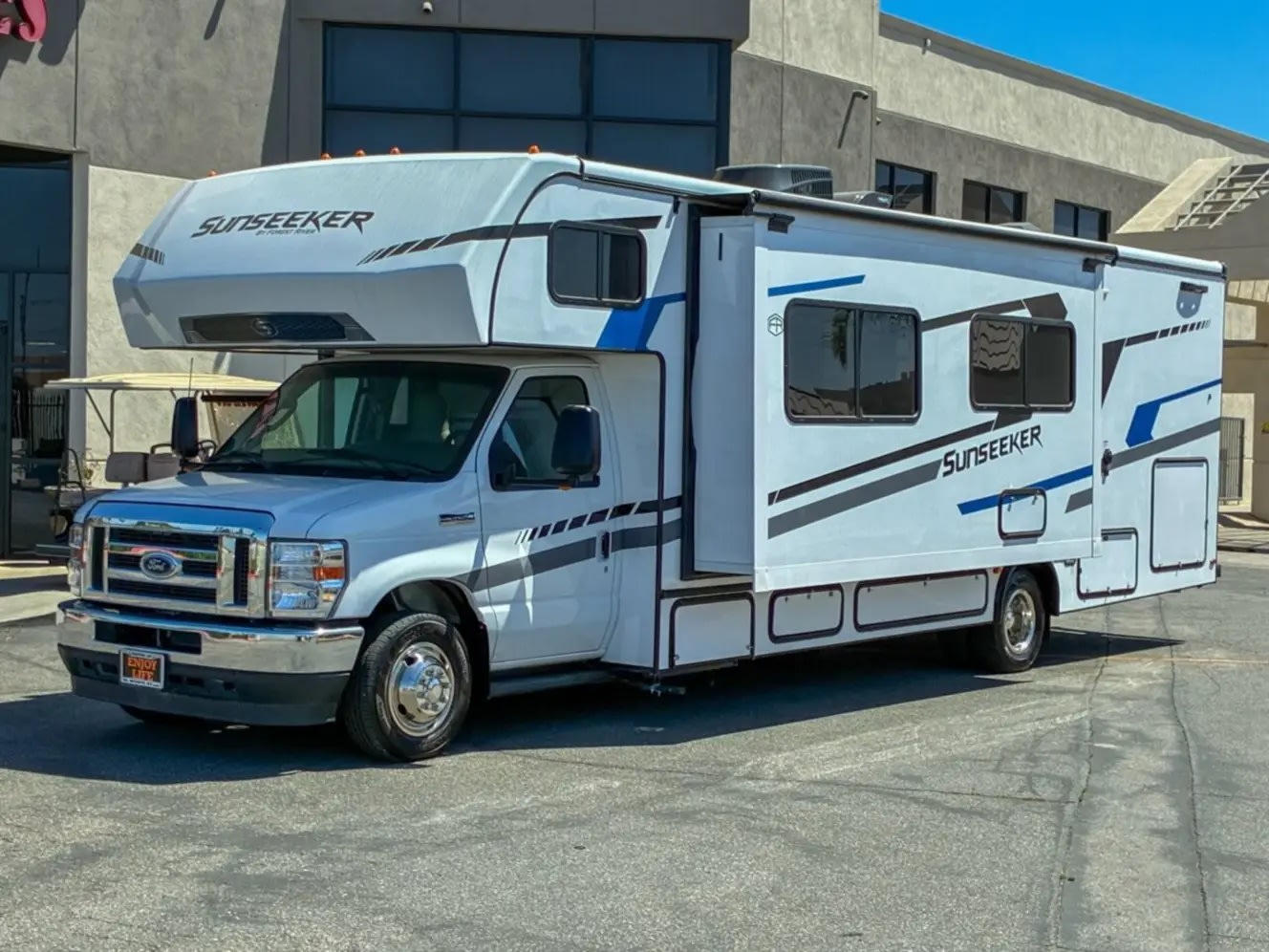 SEEKING SUN - 29' OF FAMILY FUN