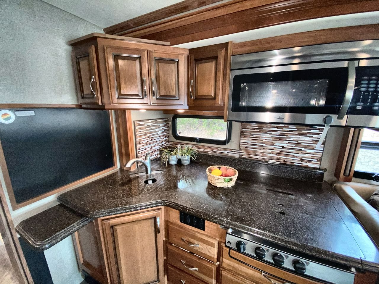 Kitchen counter and range