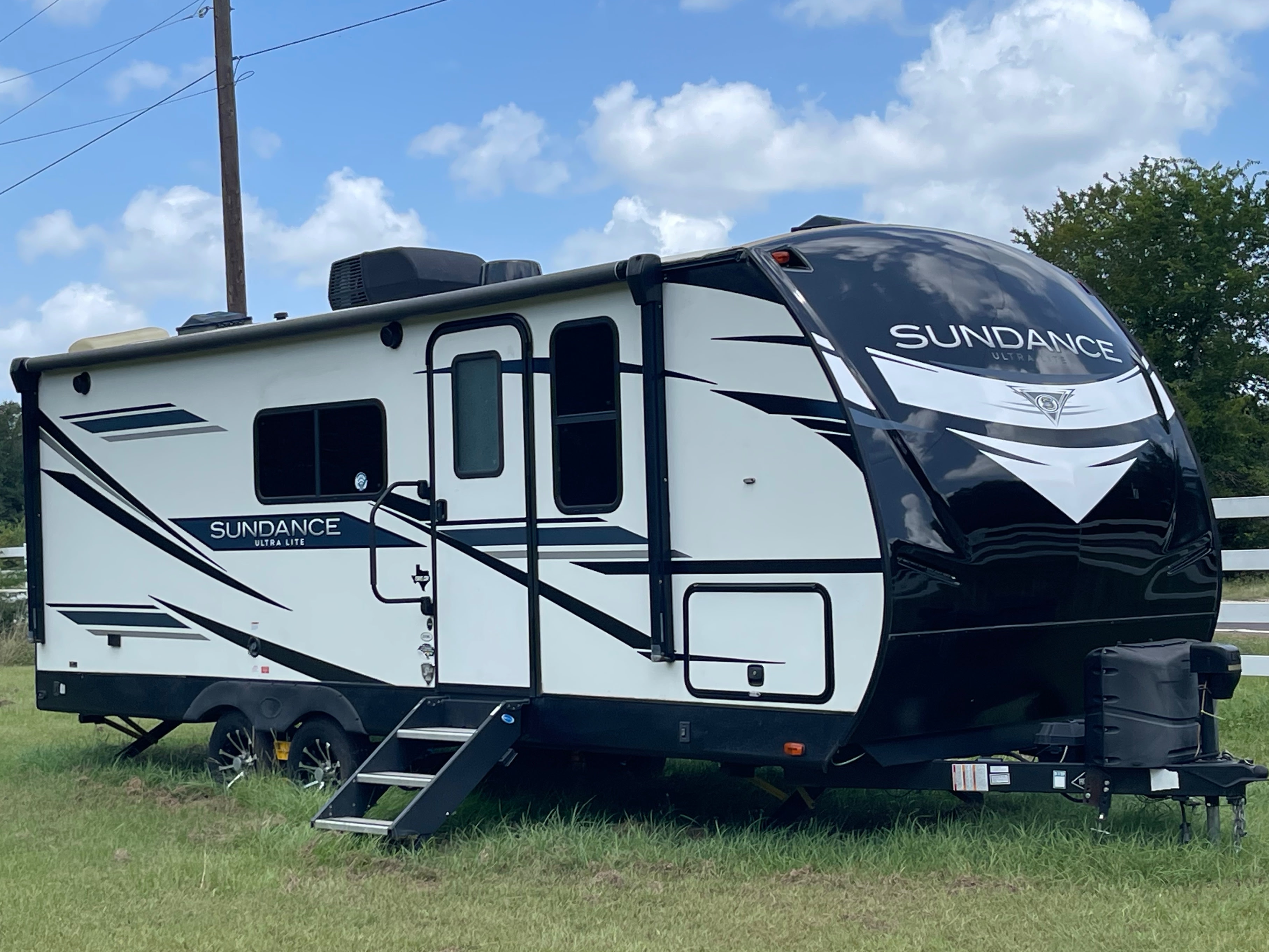 2022 Heartland Sundance Ultra Lite 23'