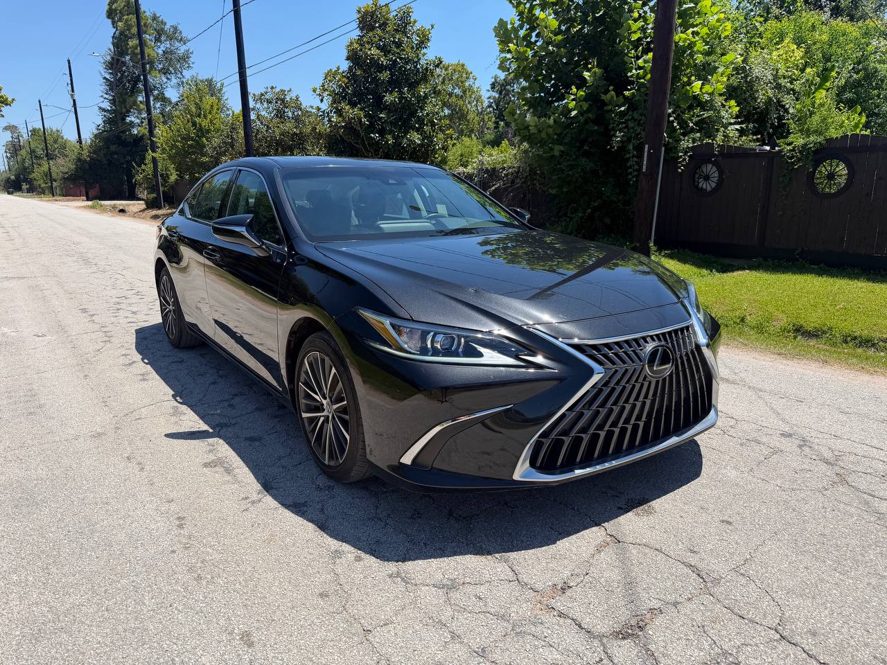 2023 Lexus ES