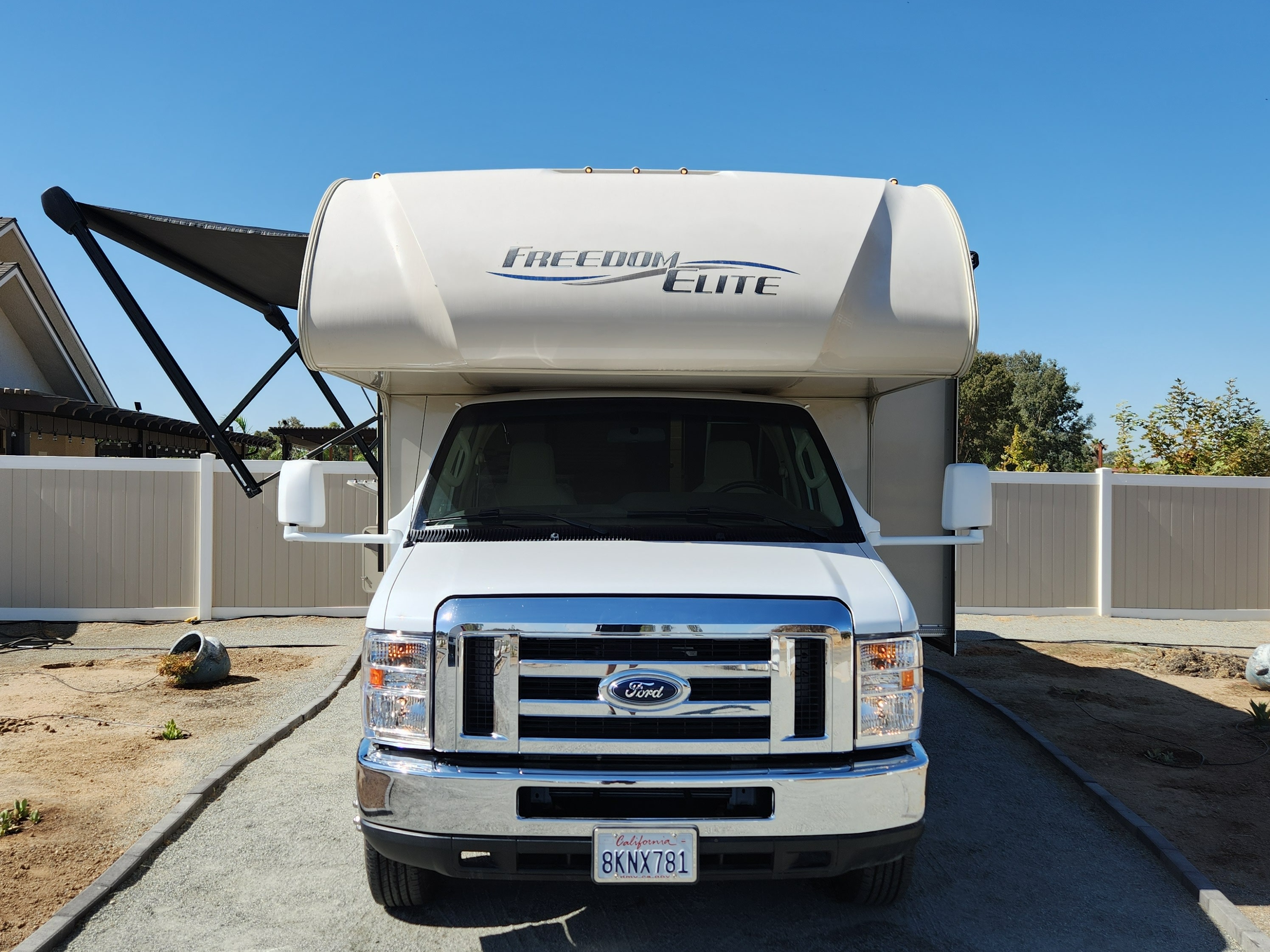 Ranchos RV Rental's