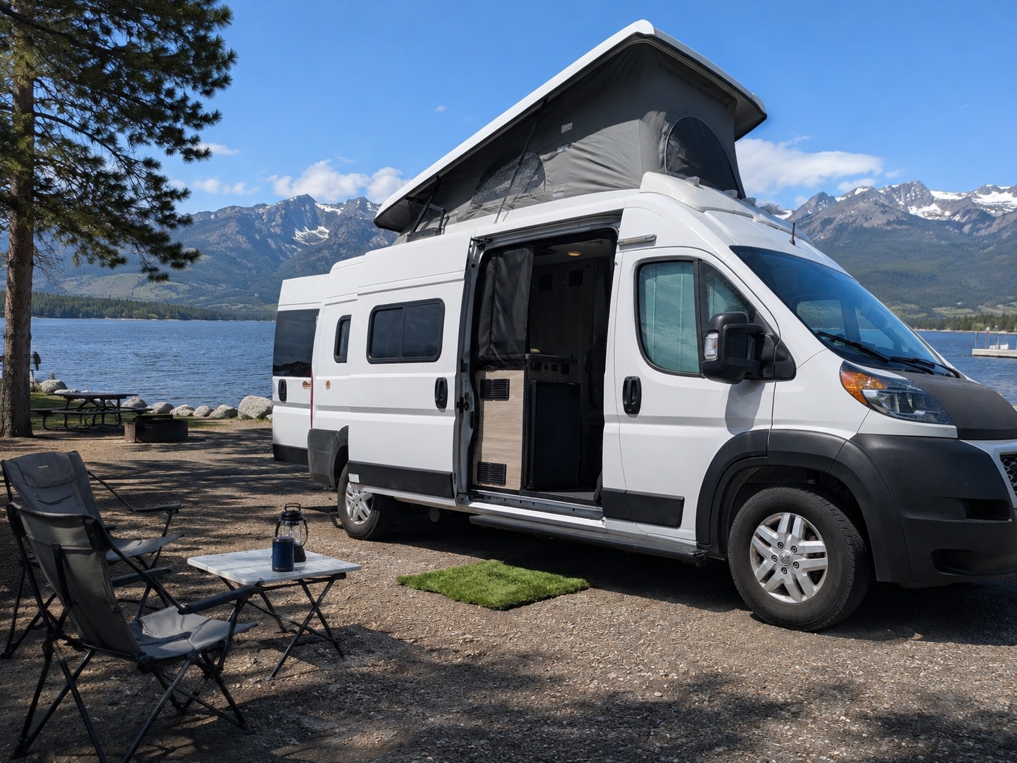Winnebago Solis | sleeps 4 | seats 4