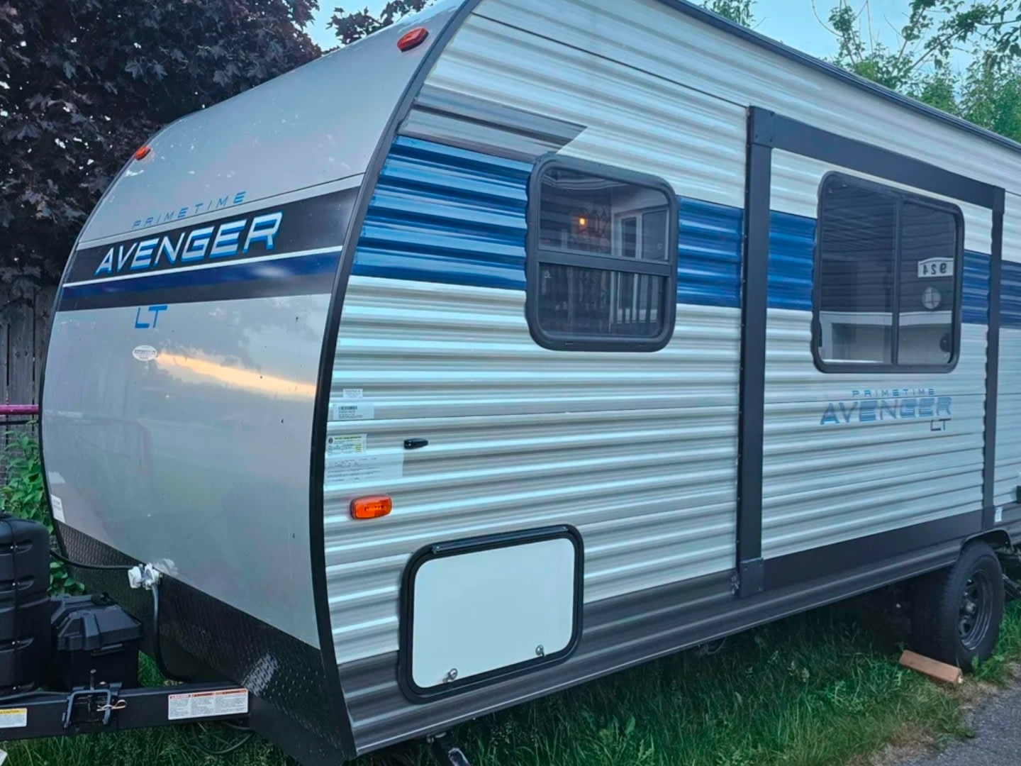Prime Time 22' travel trailer suv towable