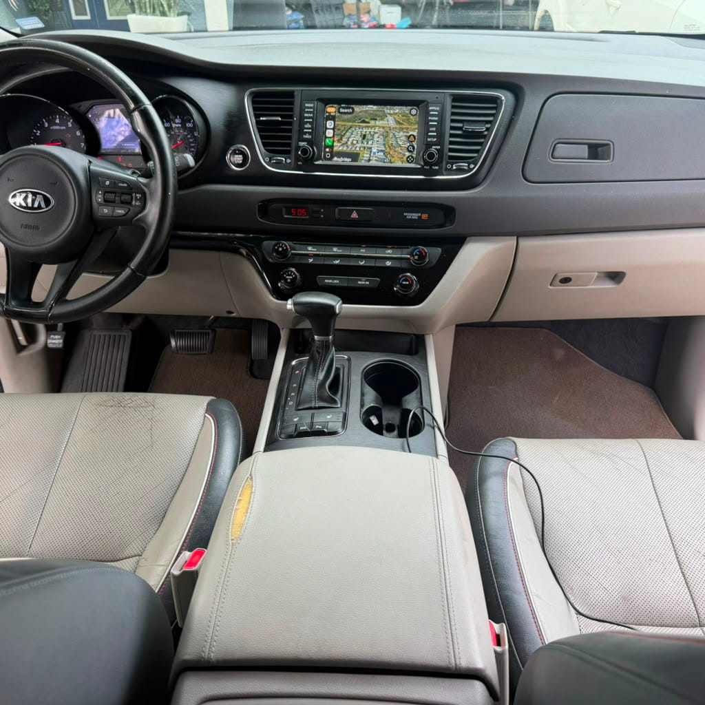 2017 Kia Sedona