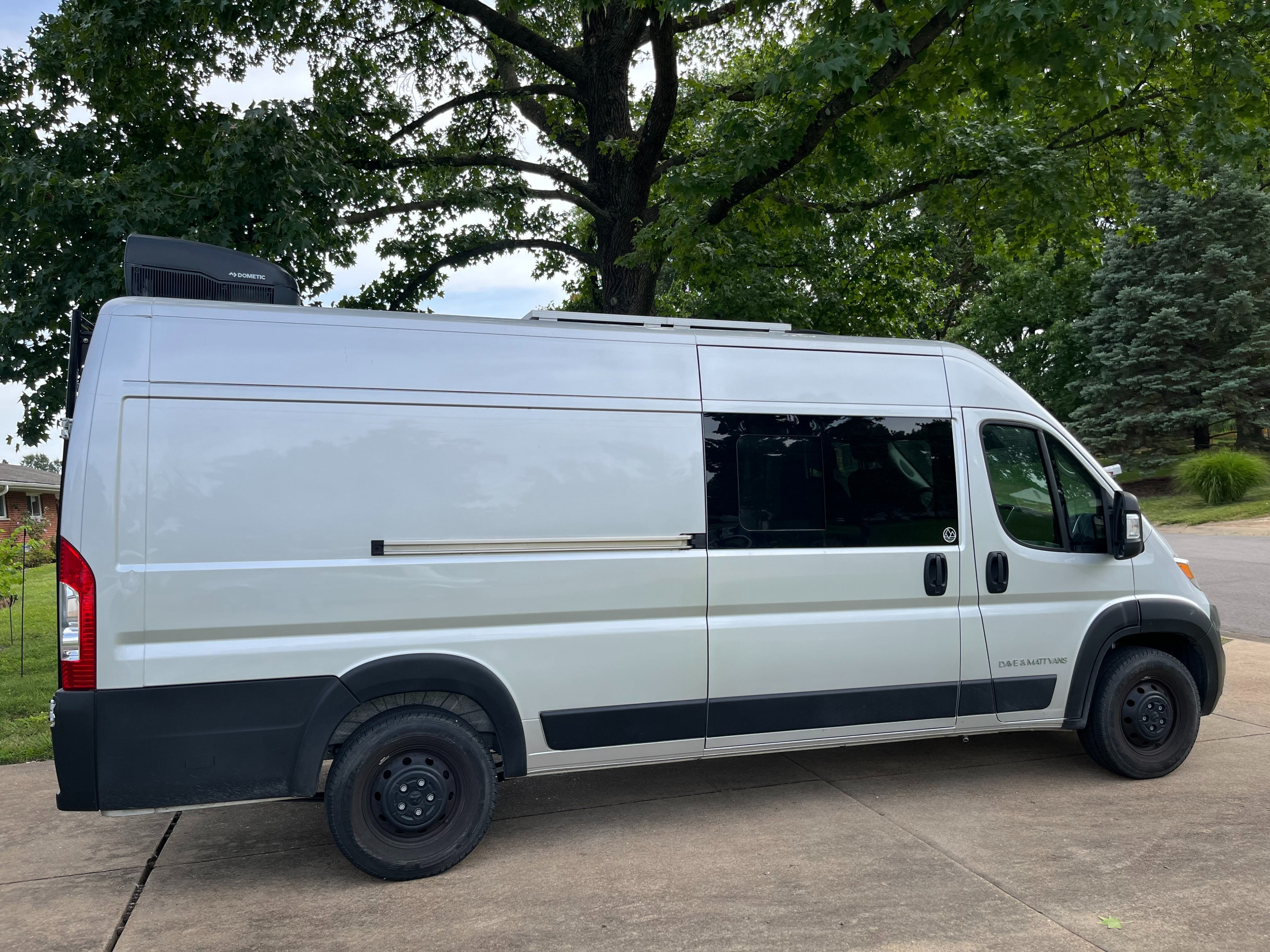 DM Van