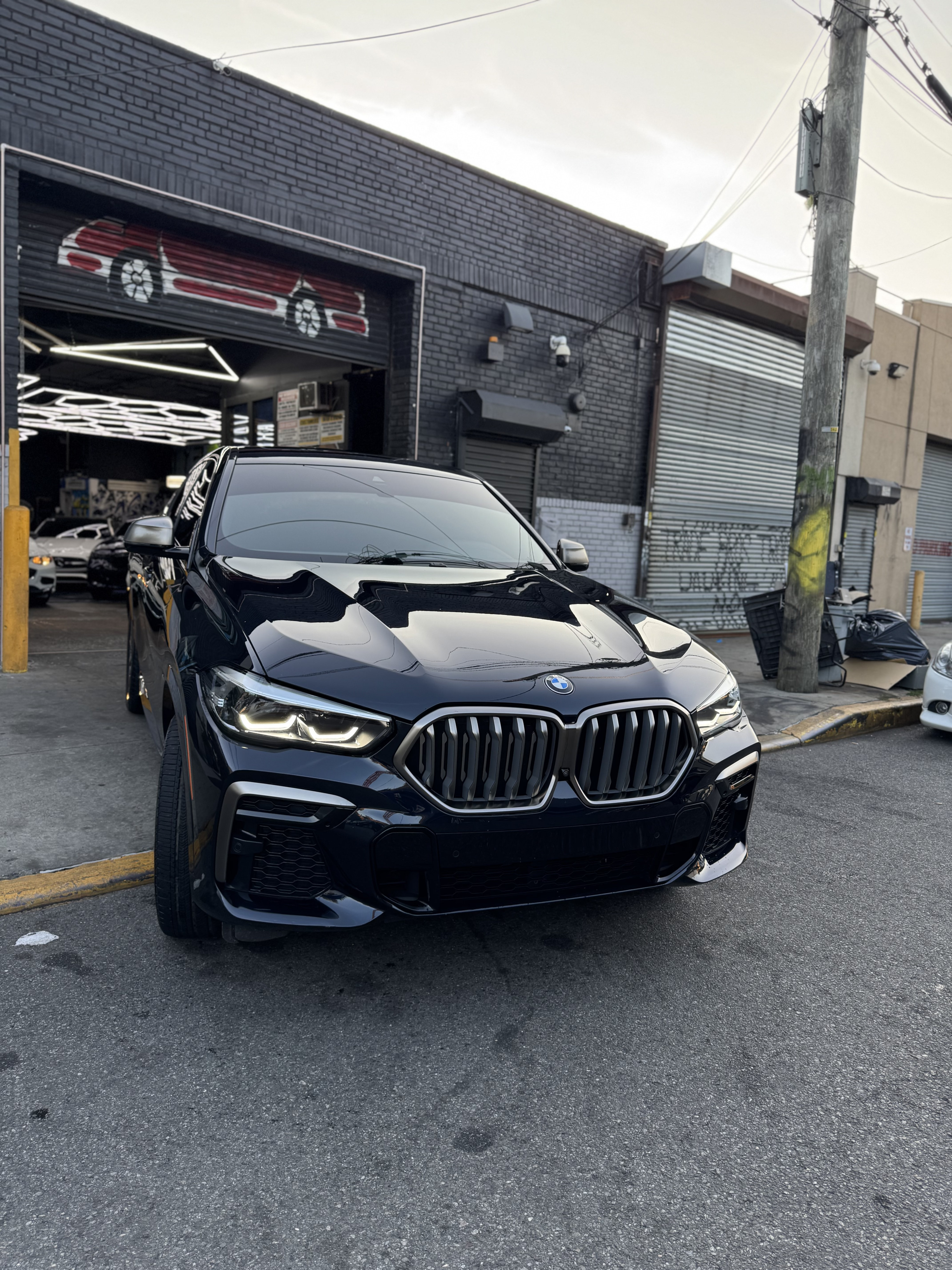2022 BMW X6