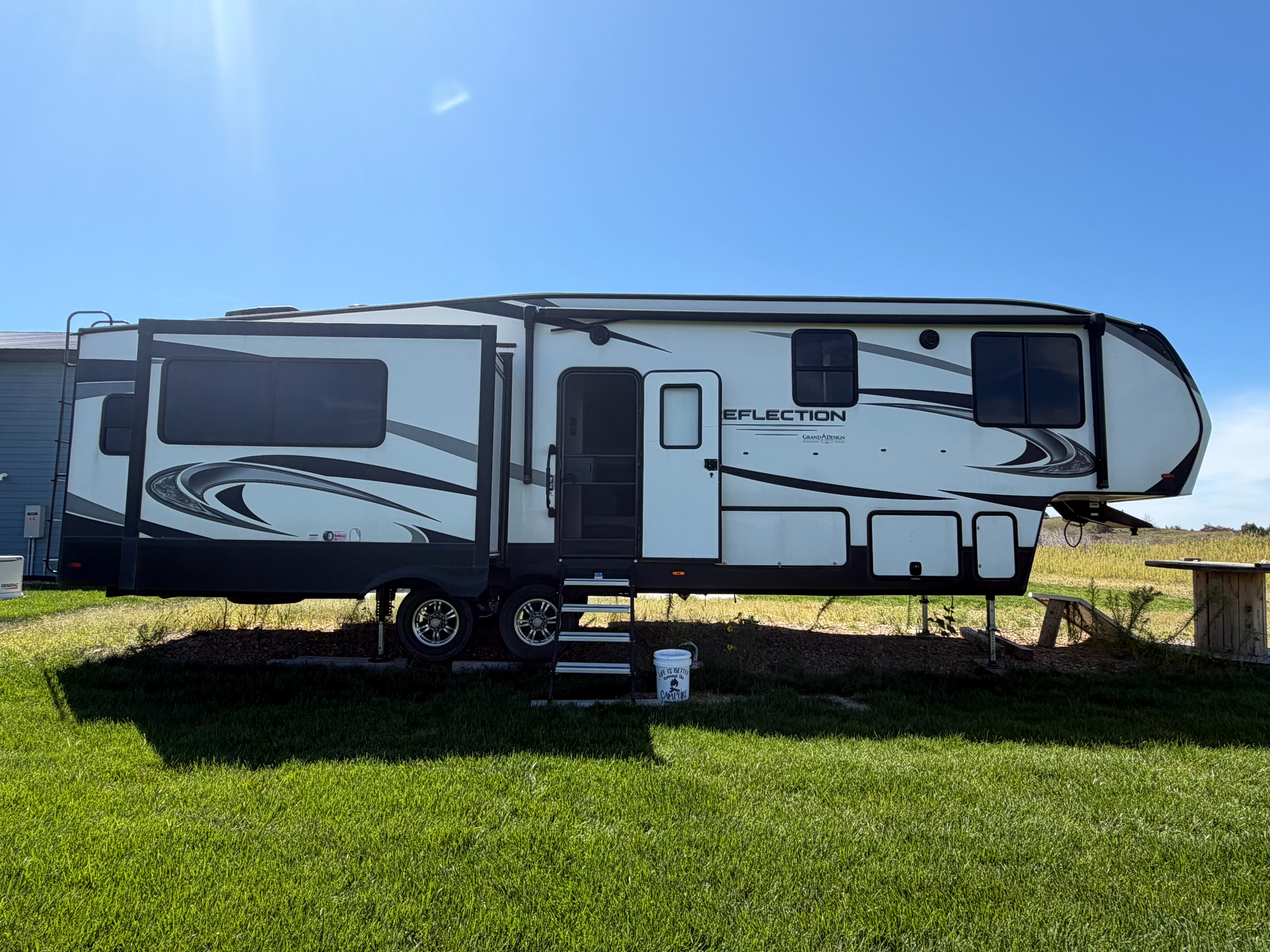 Adventure Ready, Family Friendly 5th Wheel