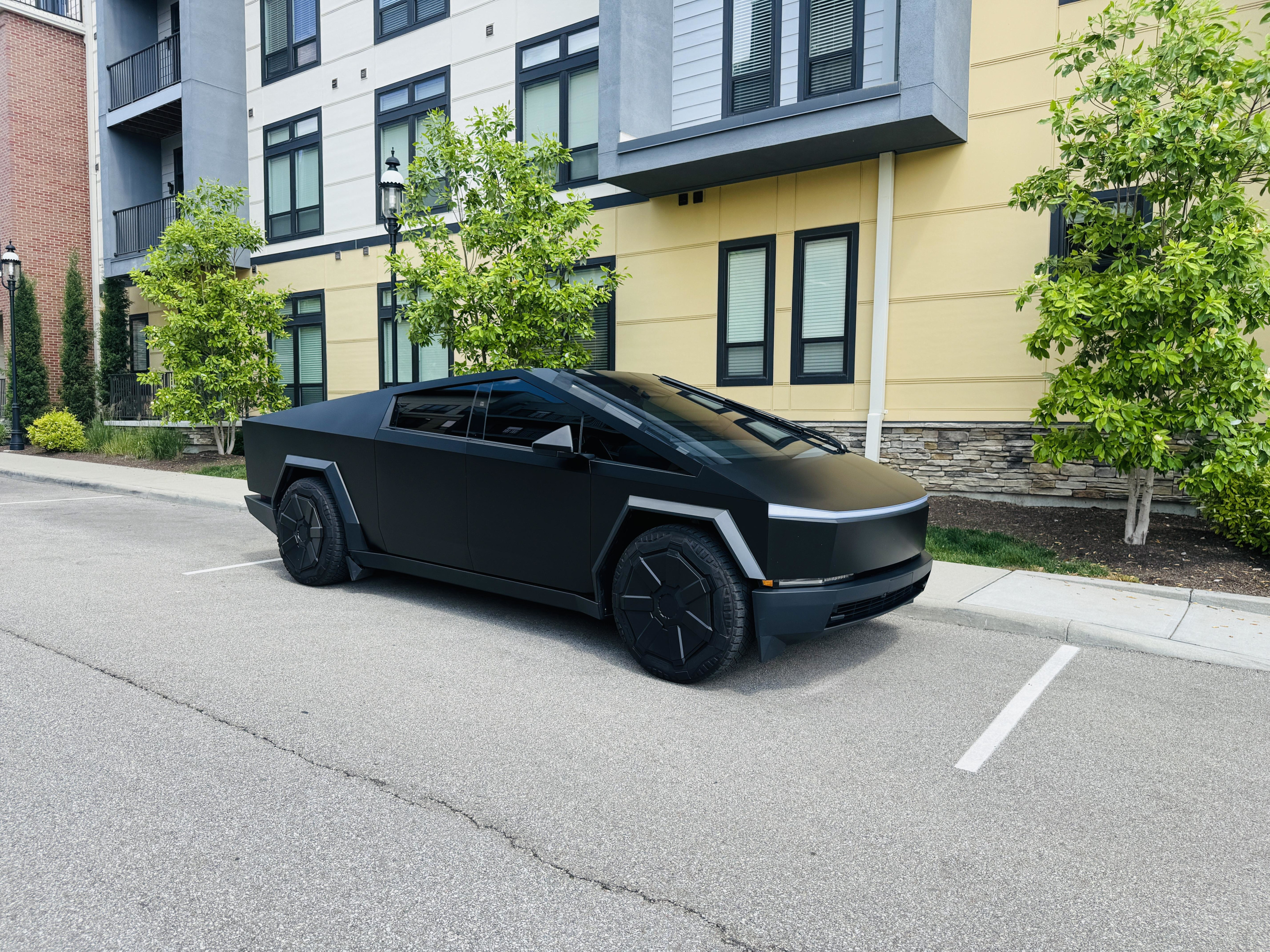 2024 Tesla Cybertruck
