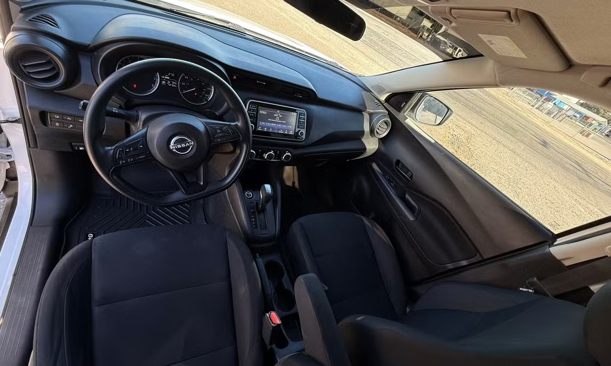 2023 Nissan Kicks