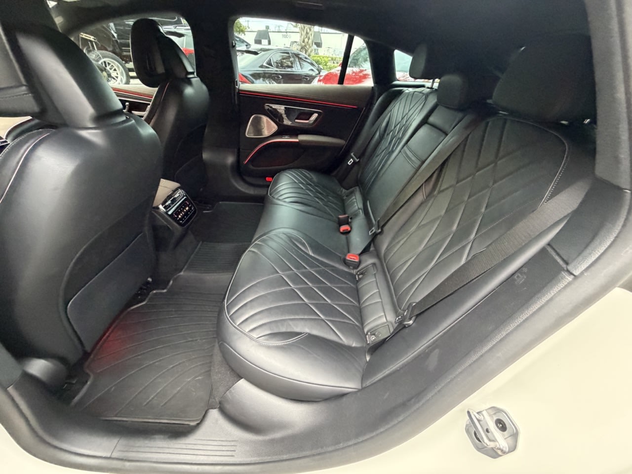 2022 Mercedes-Benz EQS Sedan