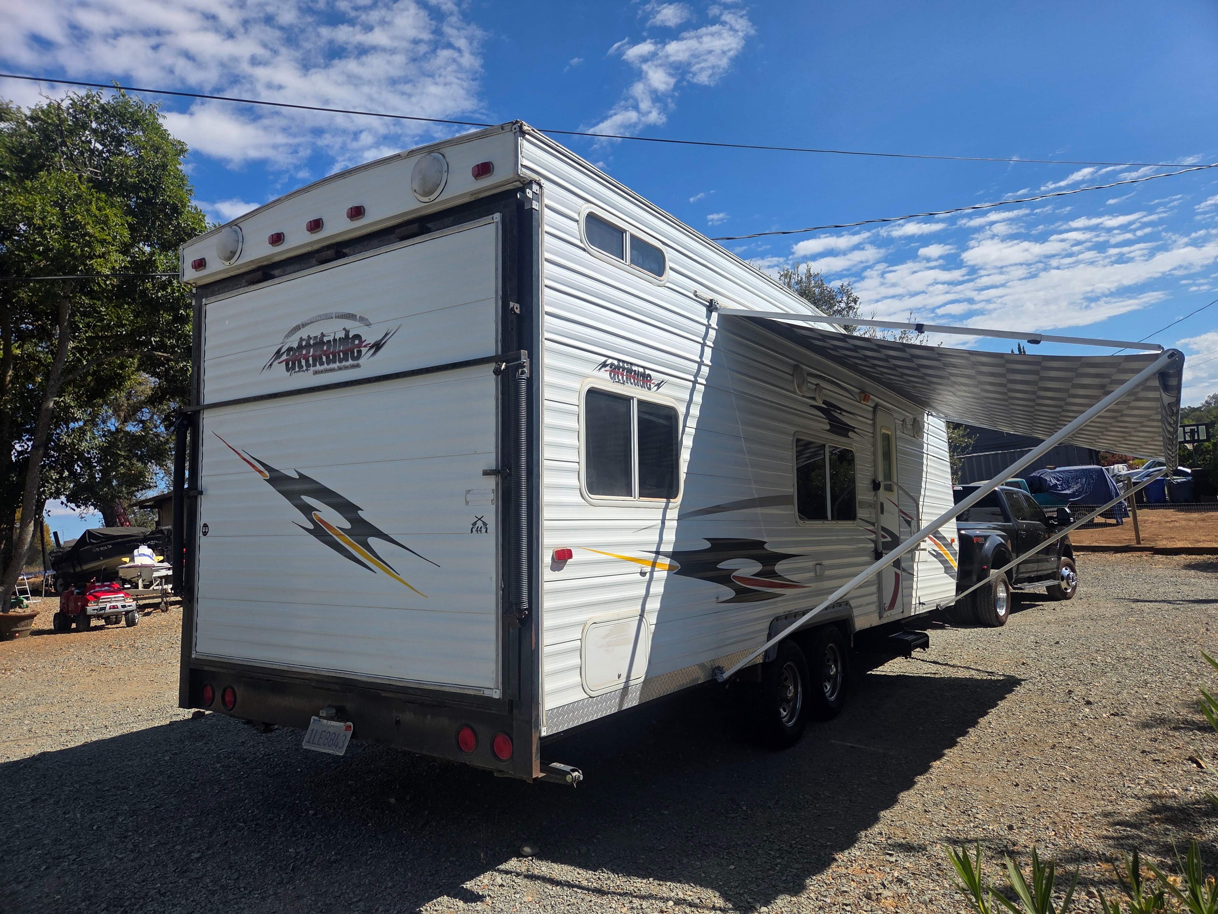 No Hookups? No Problem! Solar Setup - 26 foot Attitude Toy Hauler