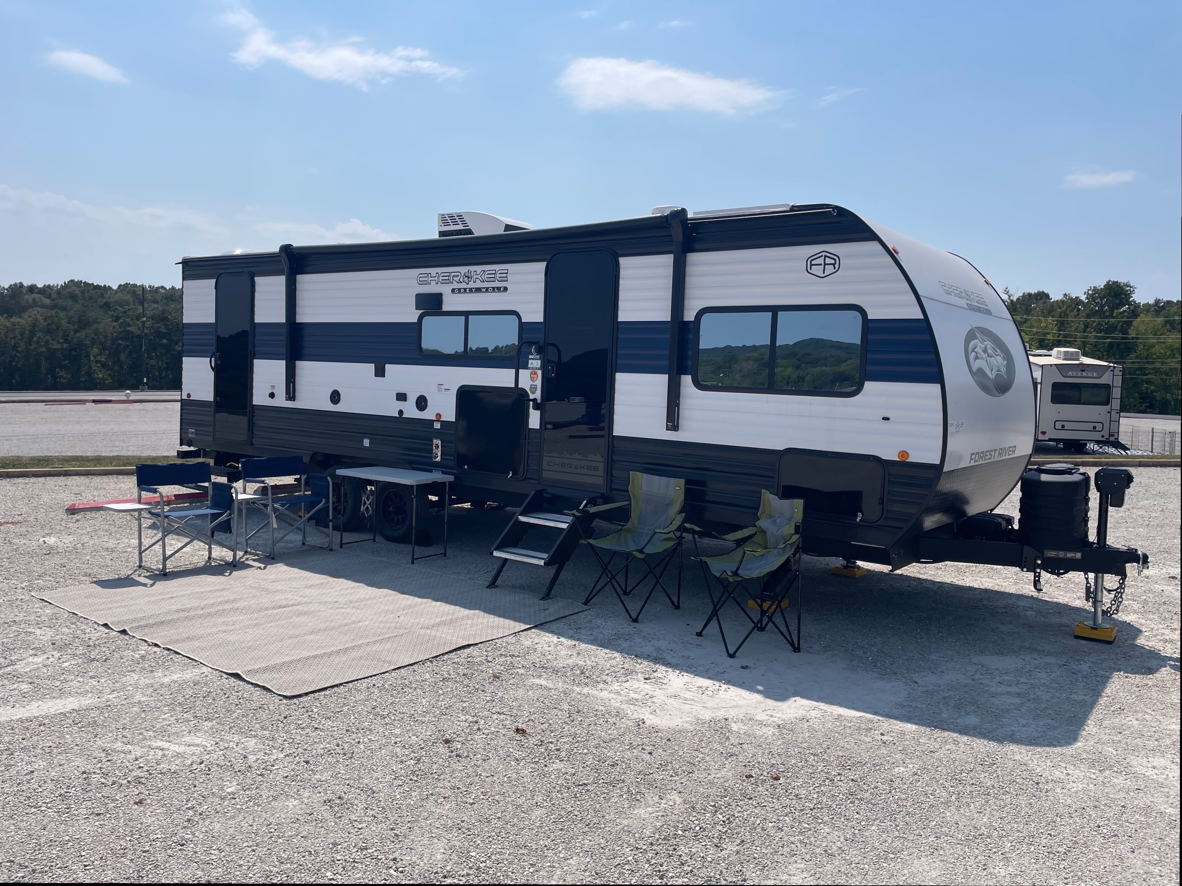 Wolf Pack Wagon- 2026 Cherokee Grey Wolf 26DBH