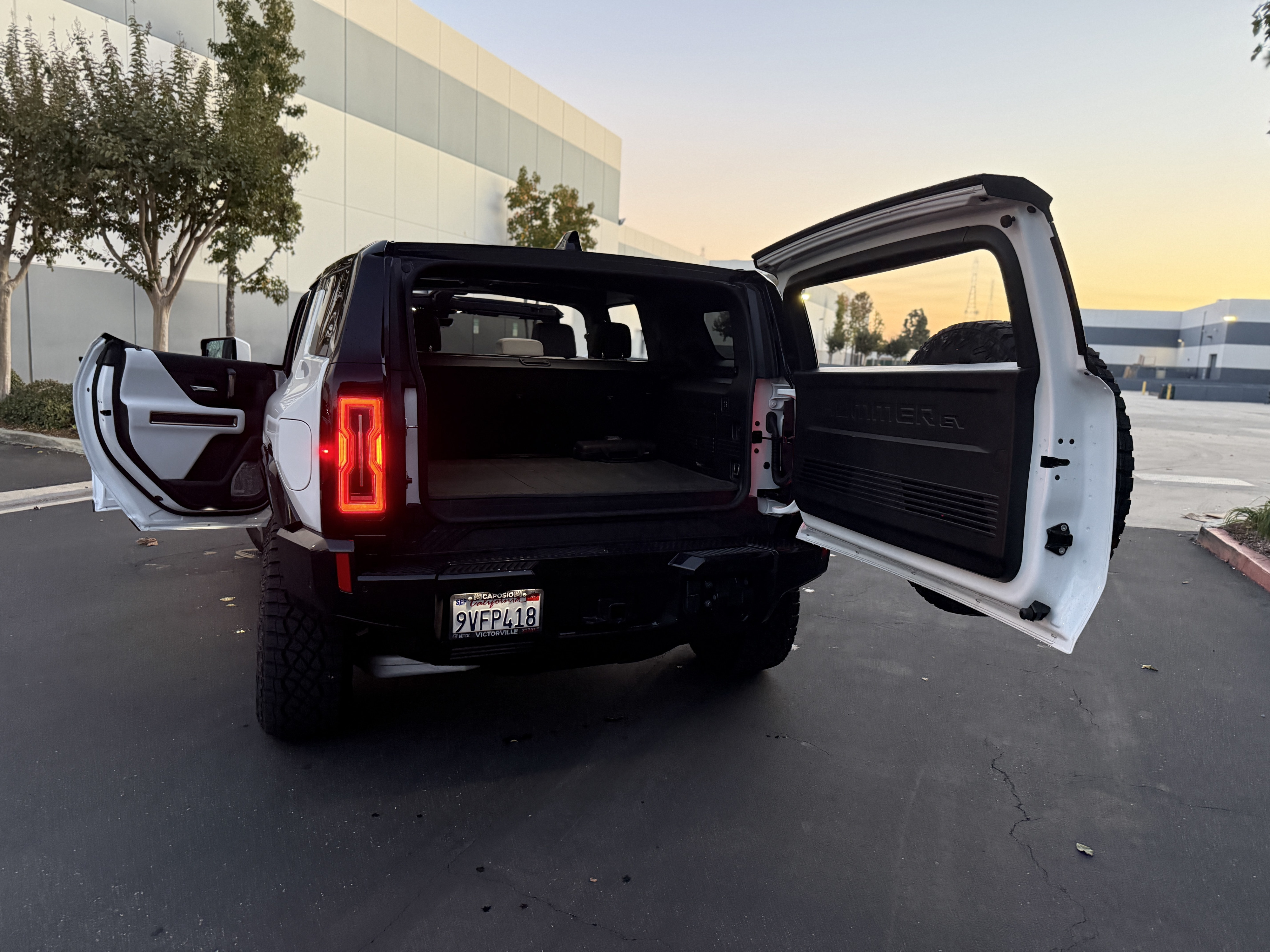 2025 GMC Hummer EV SUV
