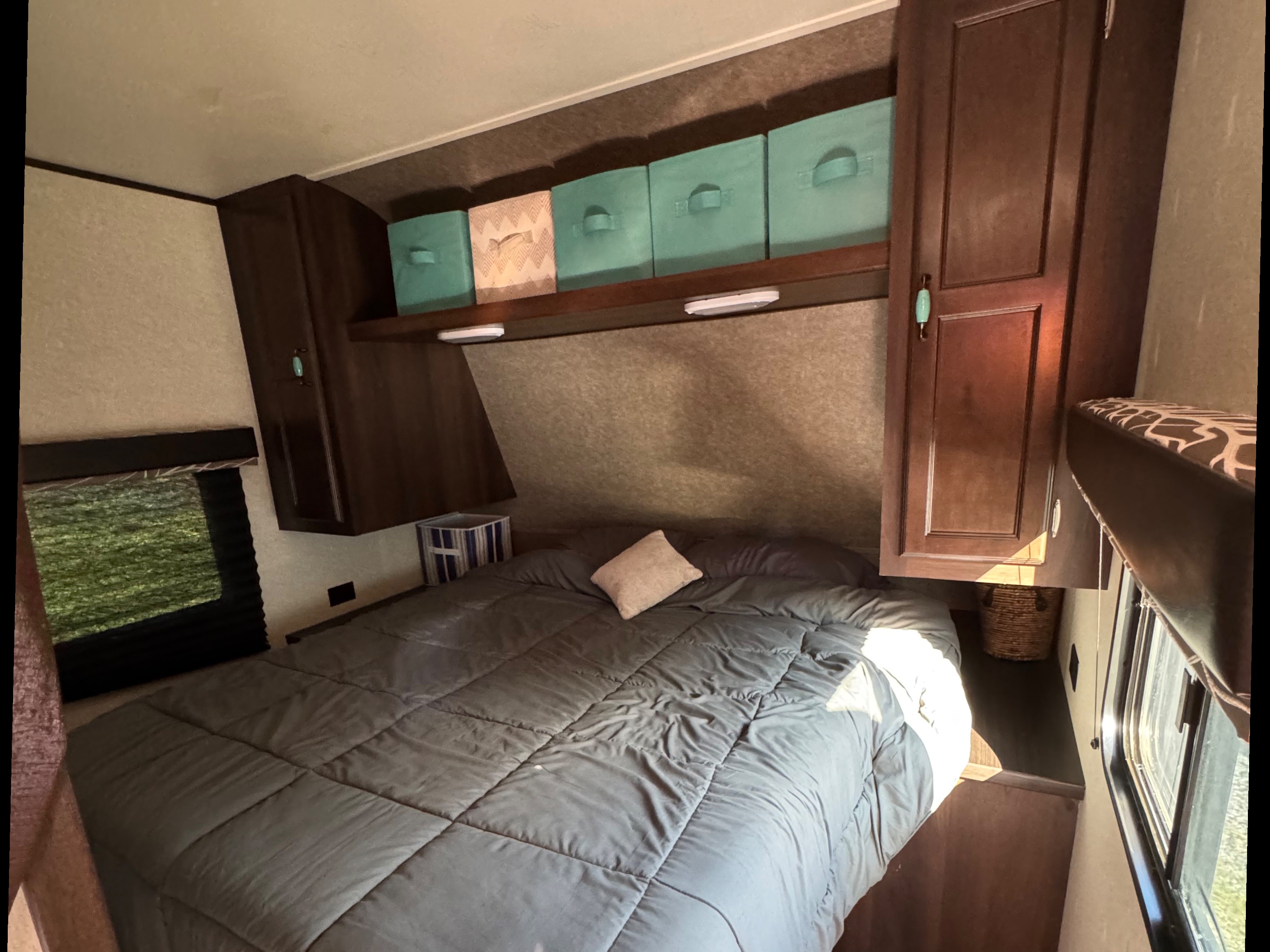 Fully Stocked Family Camper | Half-Ton Towable Jayco Jay Flight Baja
