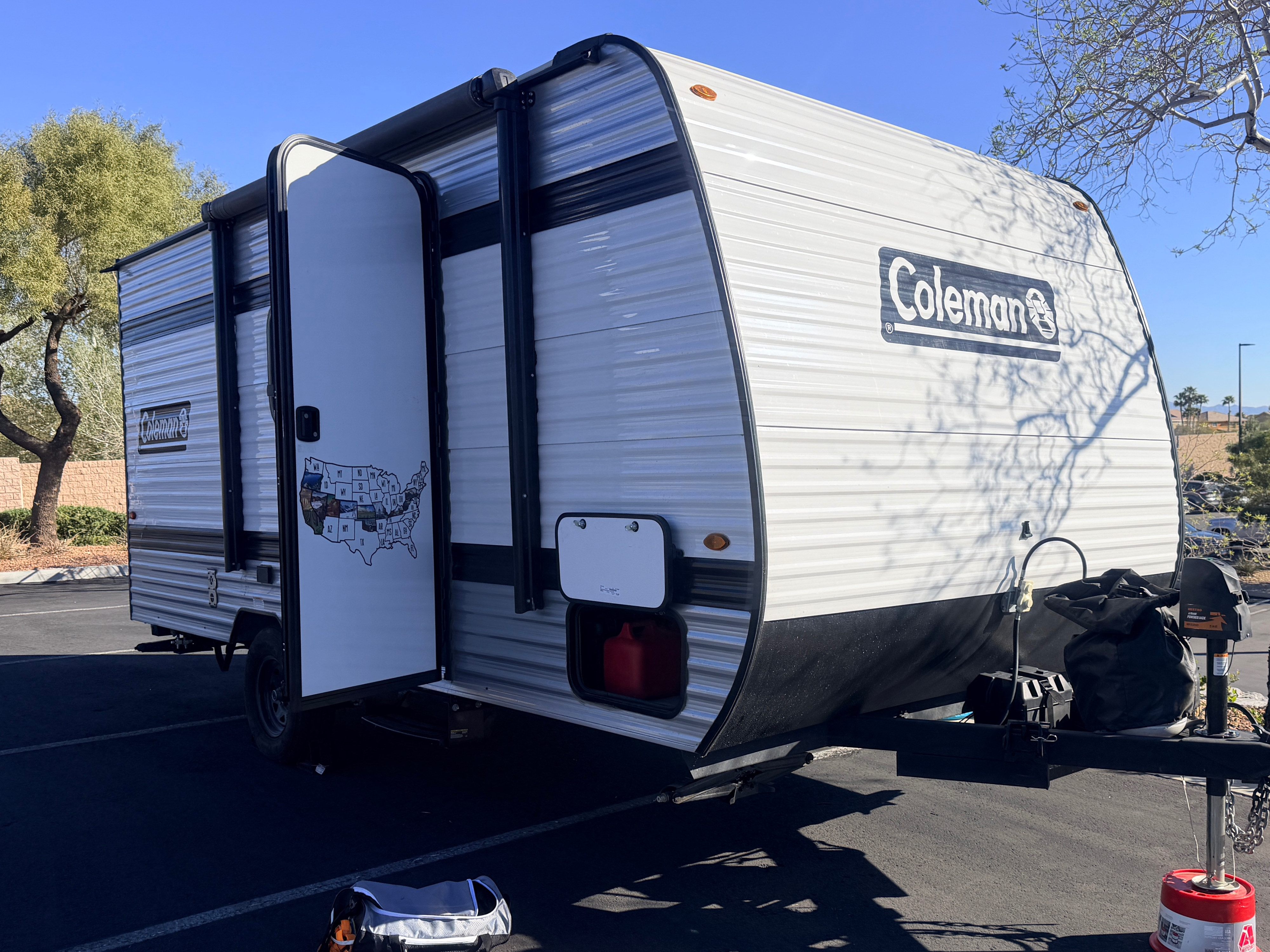 Glamping Adventures Await | 2025 Coleman 17B