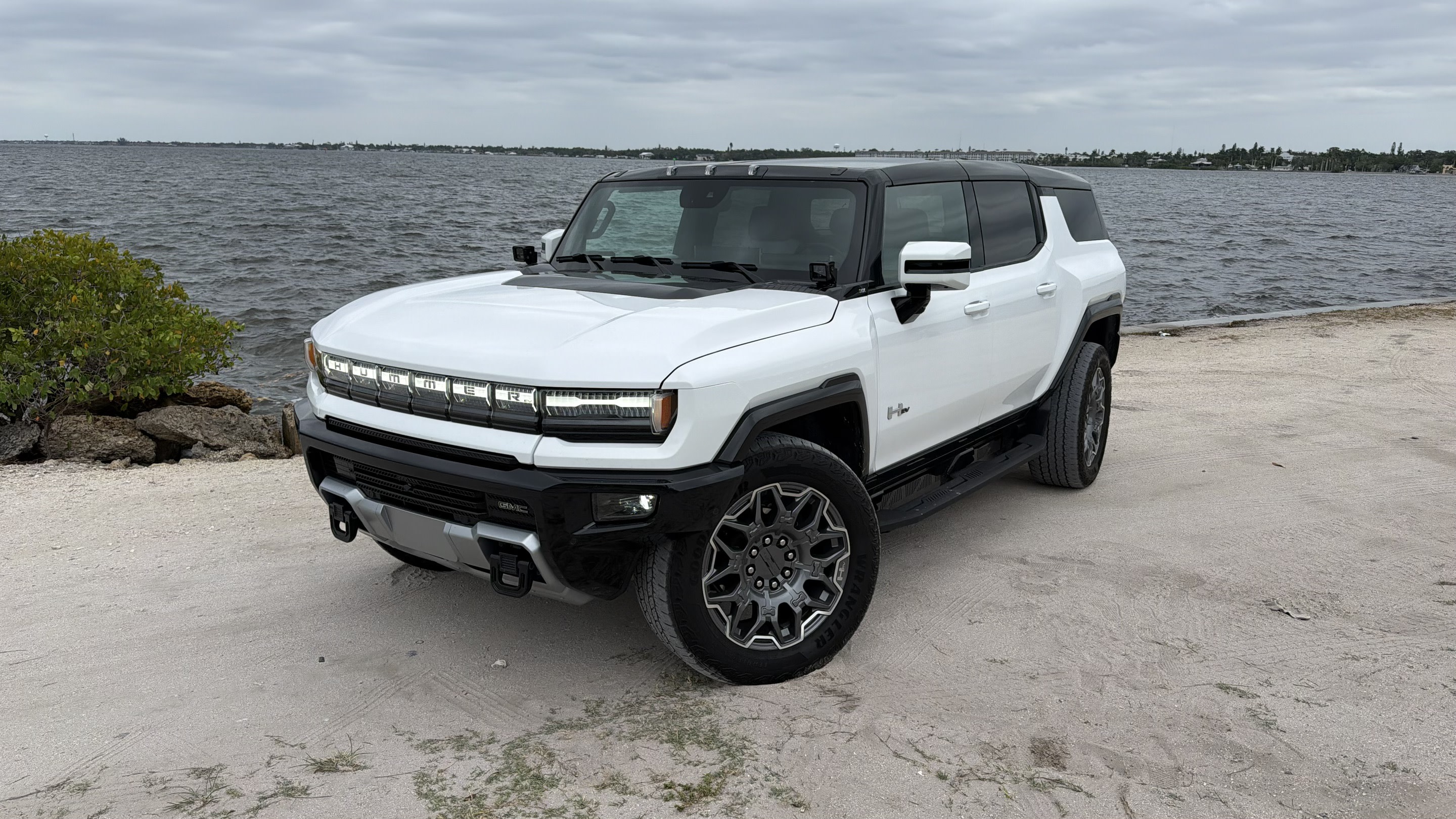 2024 GMC Hummer