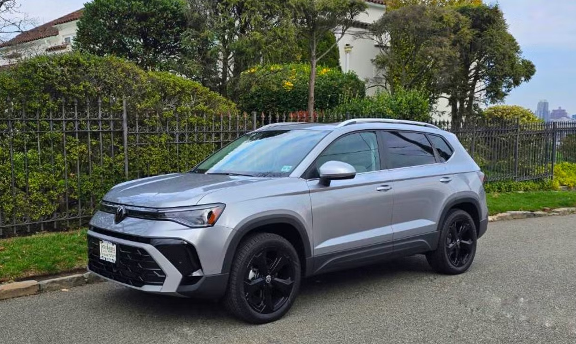 2025 Volkswagen Taos