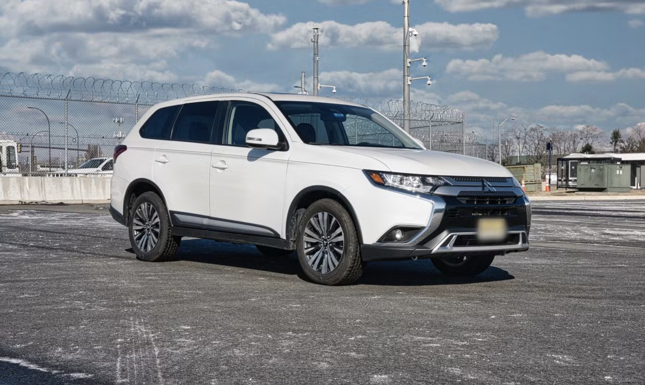 2020 MITSUBISHI OUTLANDER