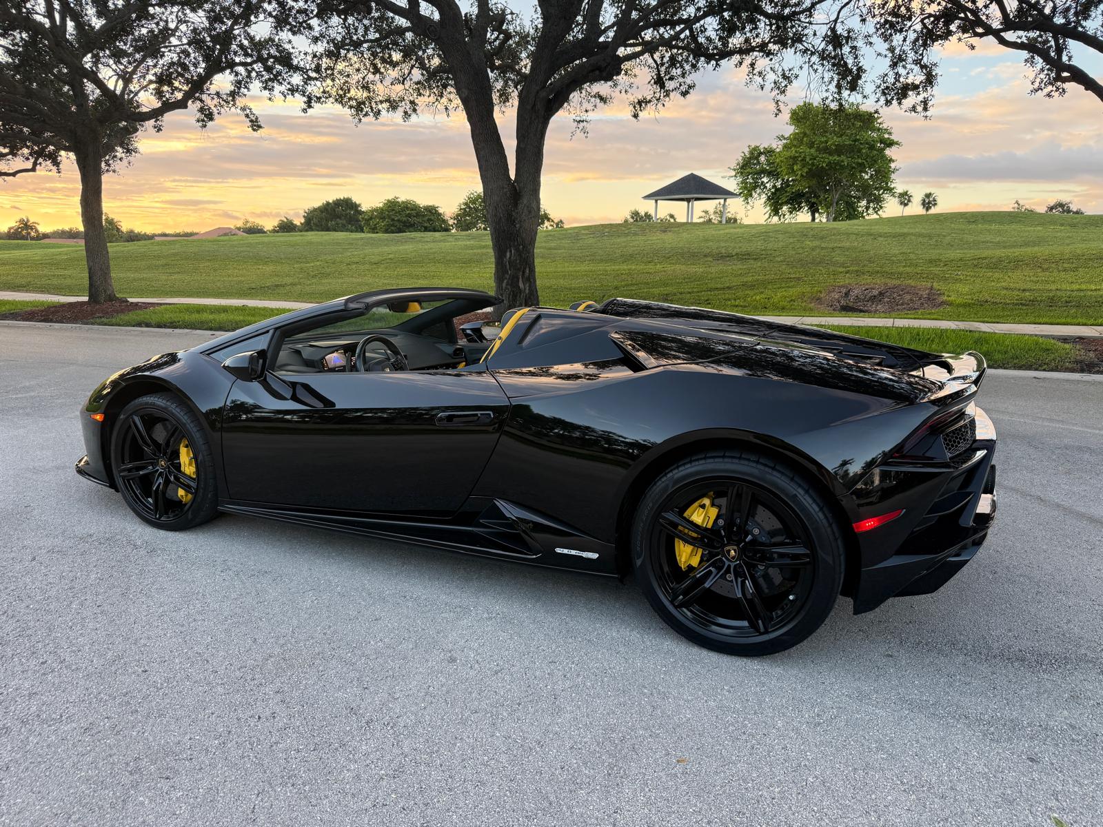 2023 Lamborghini Huracan EVO Spyder