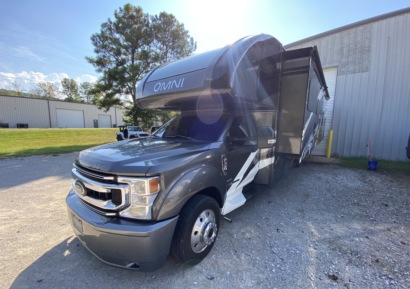 2021 Thor Super C (NEW LISTING)