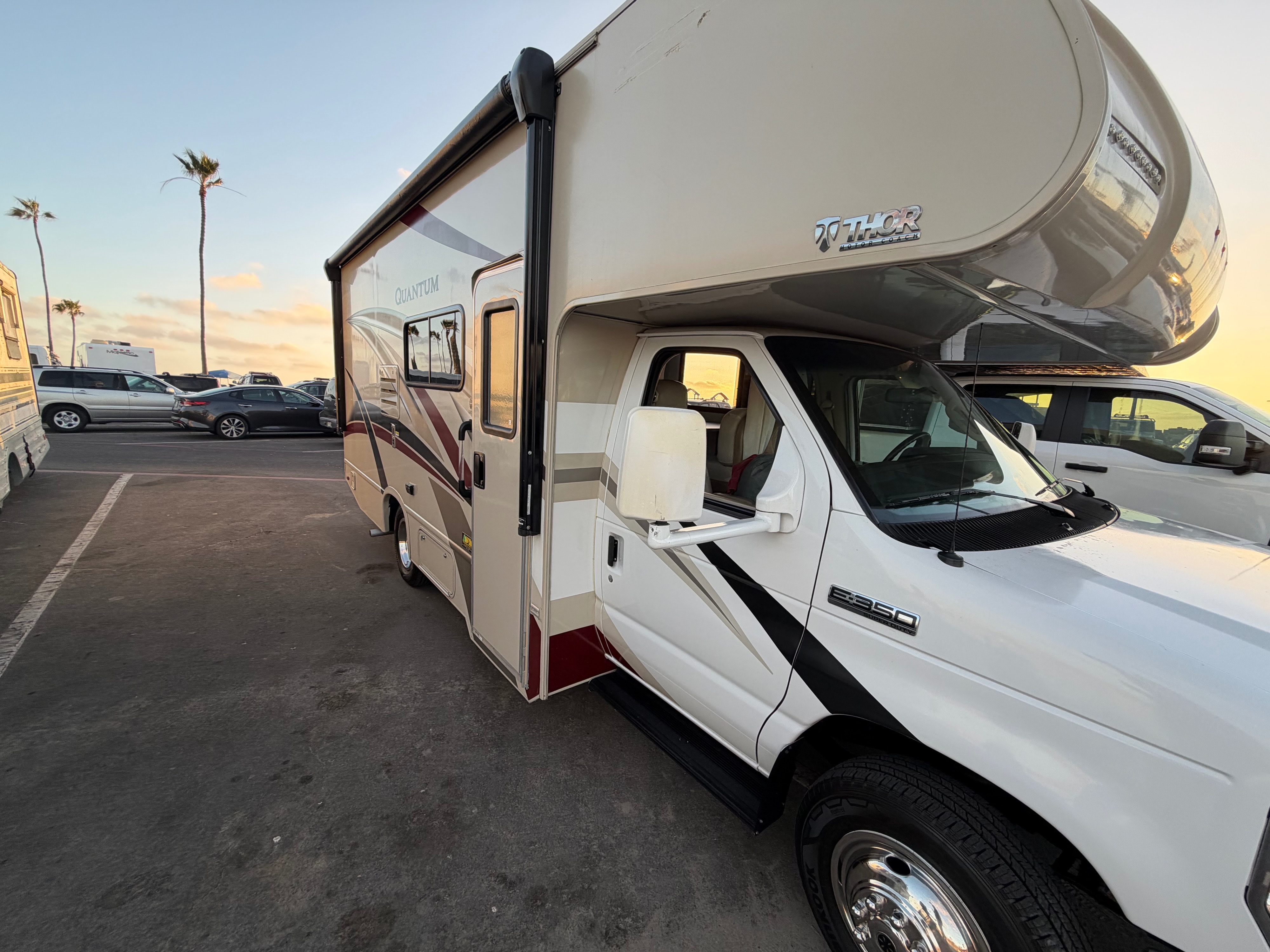 Adventure-Ready 2018 Thor Quantum Class C – Family Friendly