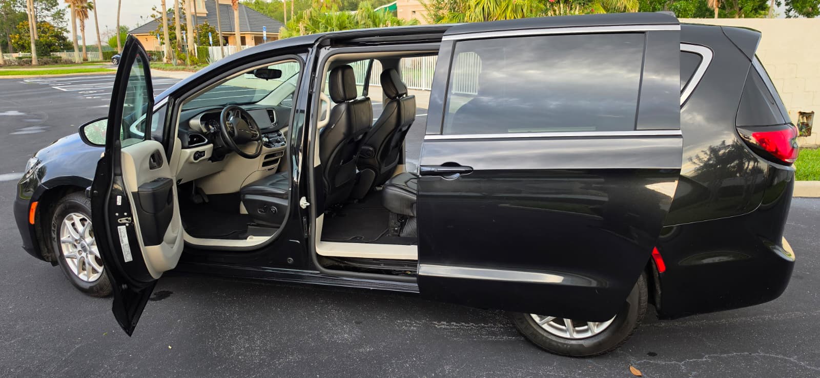 2023 Chrysler Pacifica