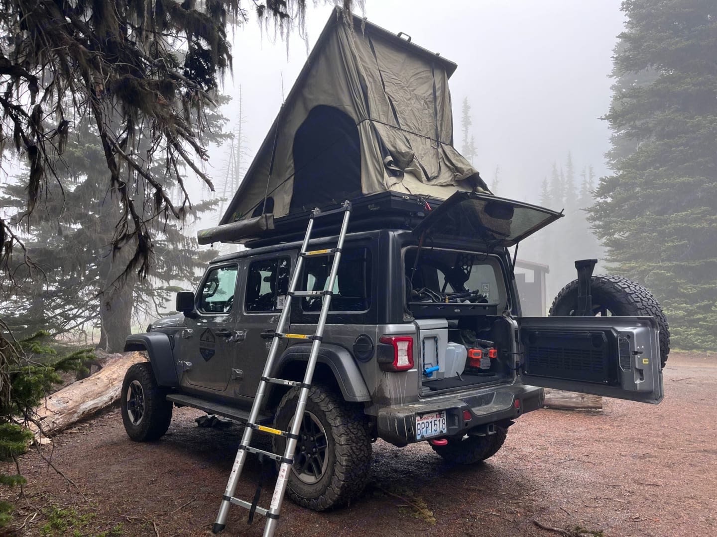 Fully Outfitted 4x4 Jeep Camper | Rooftop Tent & Camp Kitchen | Metal JL