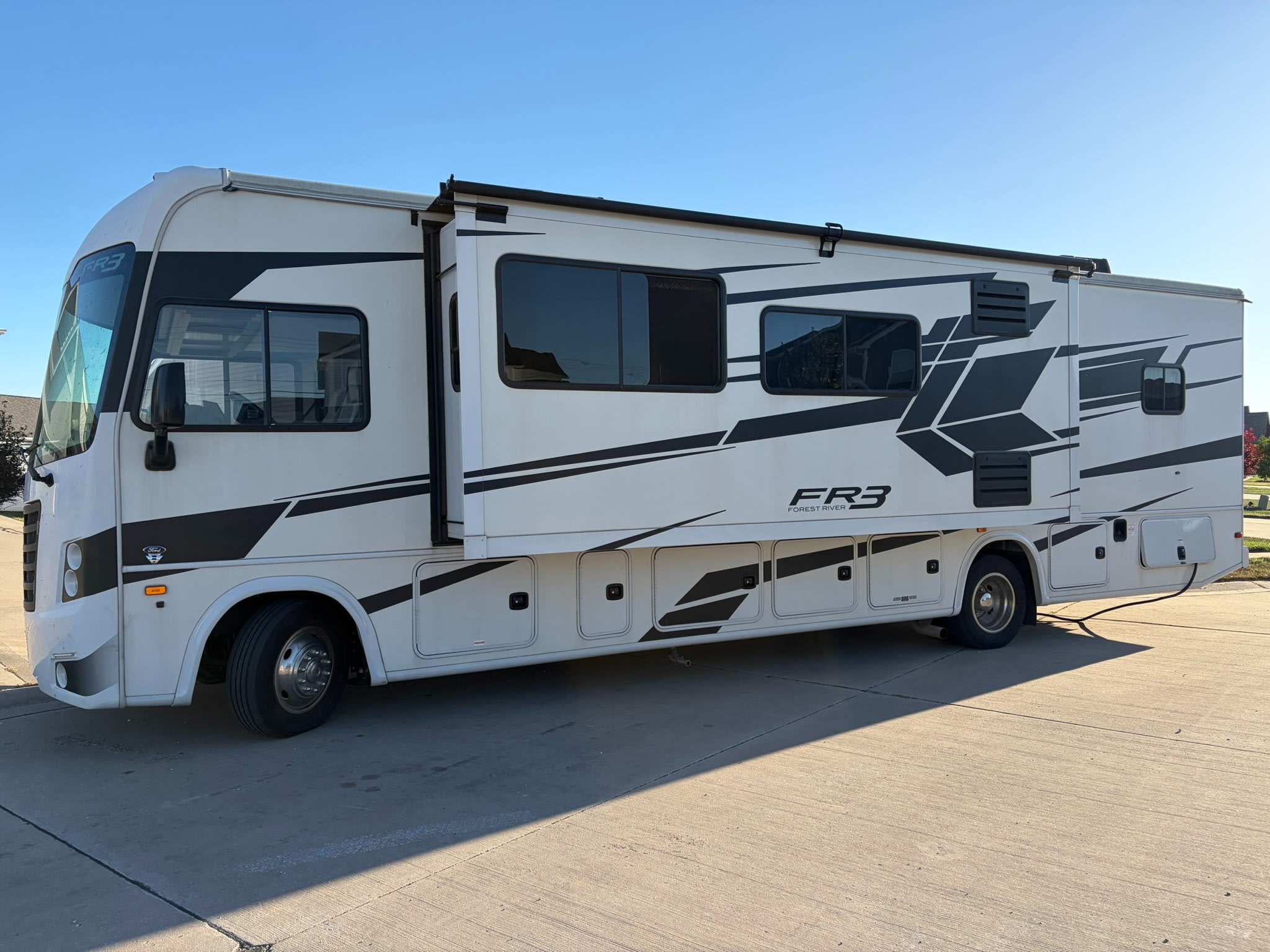 Fully Stocked Family-Friendly Class A RV