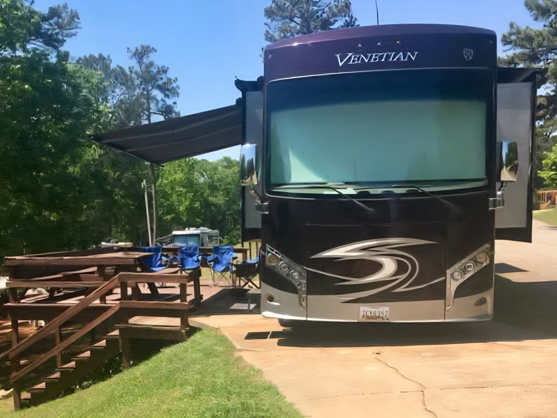 The Emerald Coast Grand | Luxury Diesel Pusher • King Bed • Delivery Av