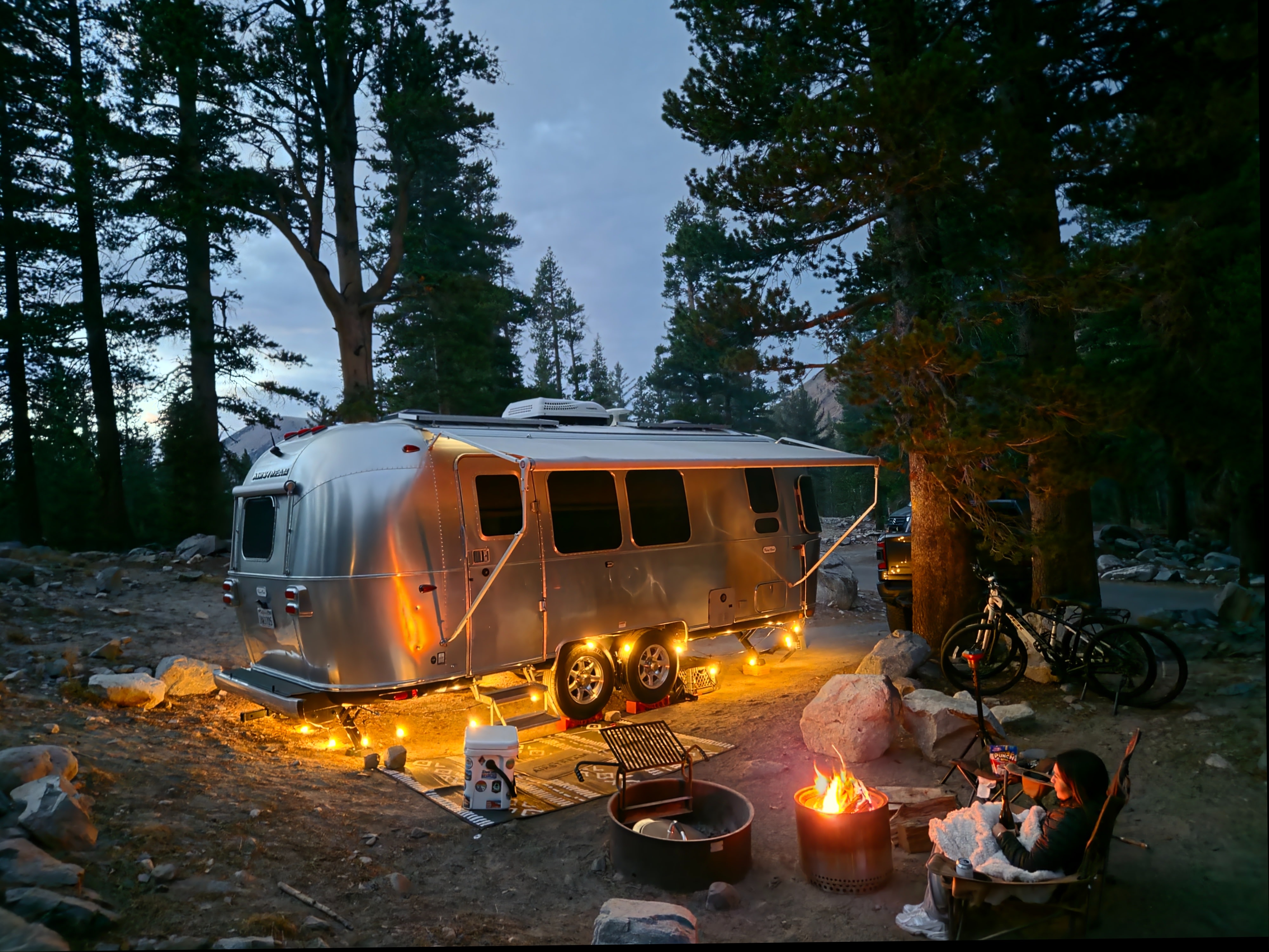 Airstream Flying Cloud GLAMPING 23ft