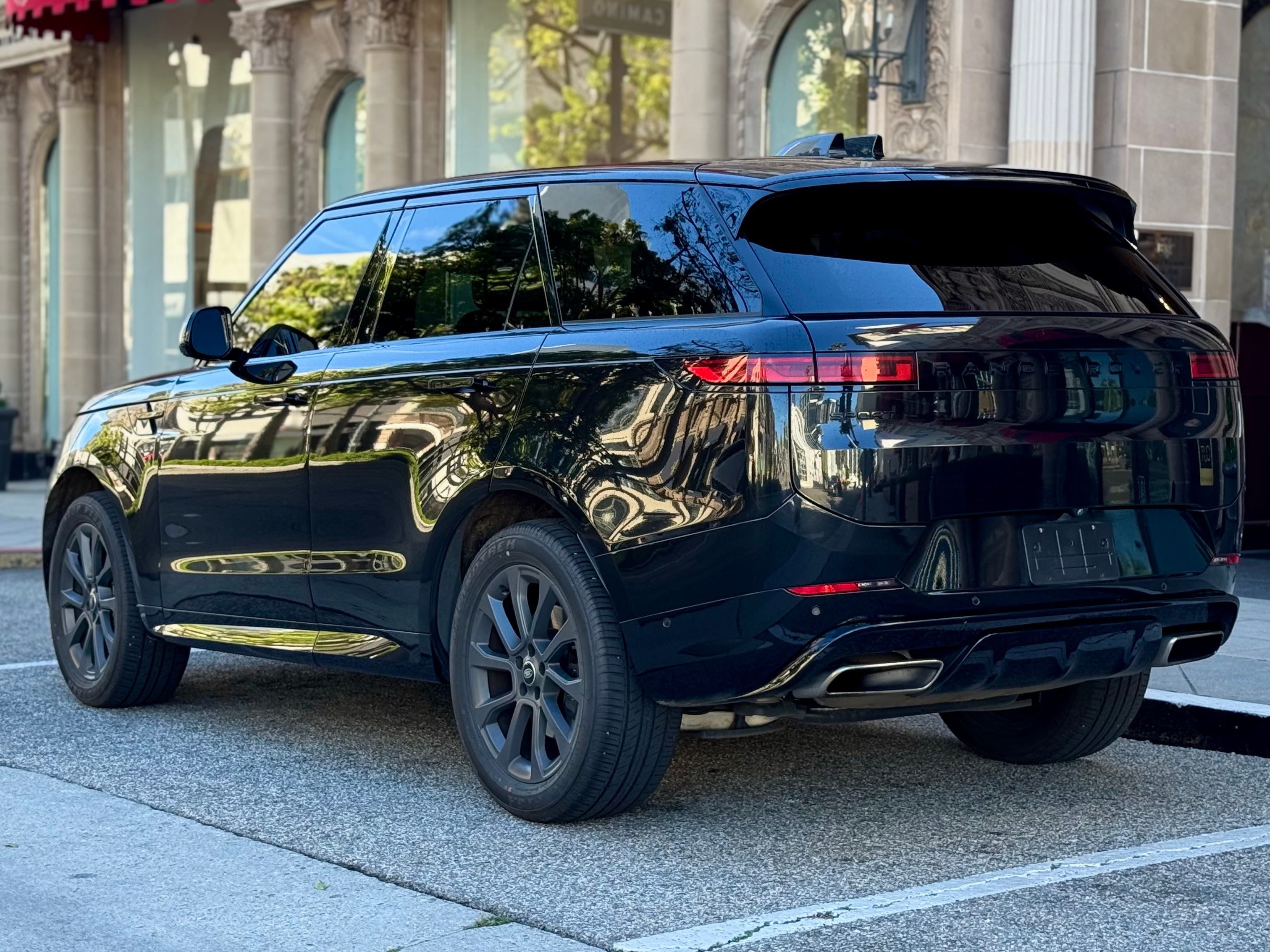 2024 Land Rover Sport