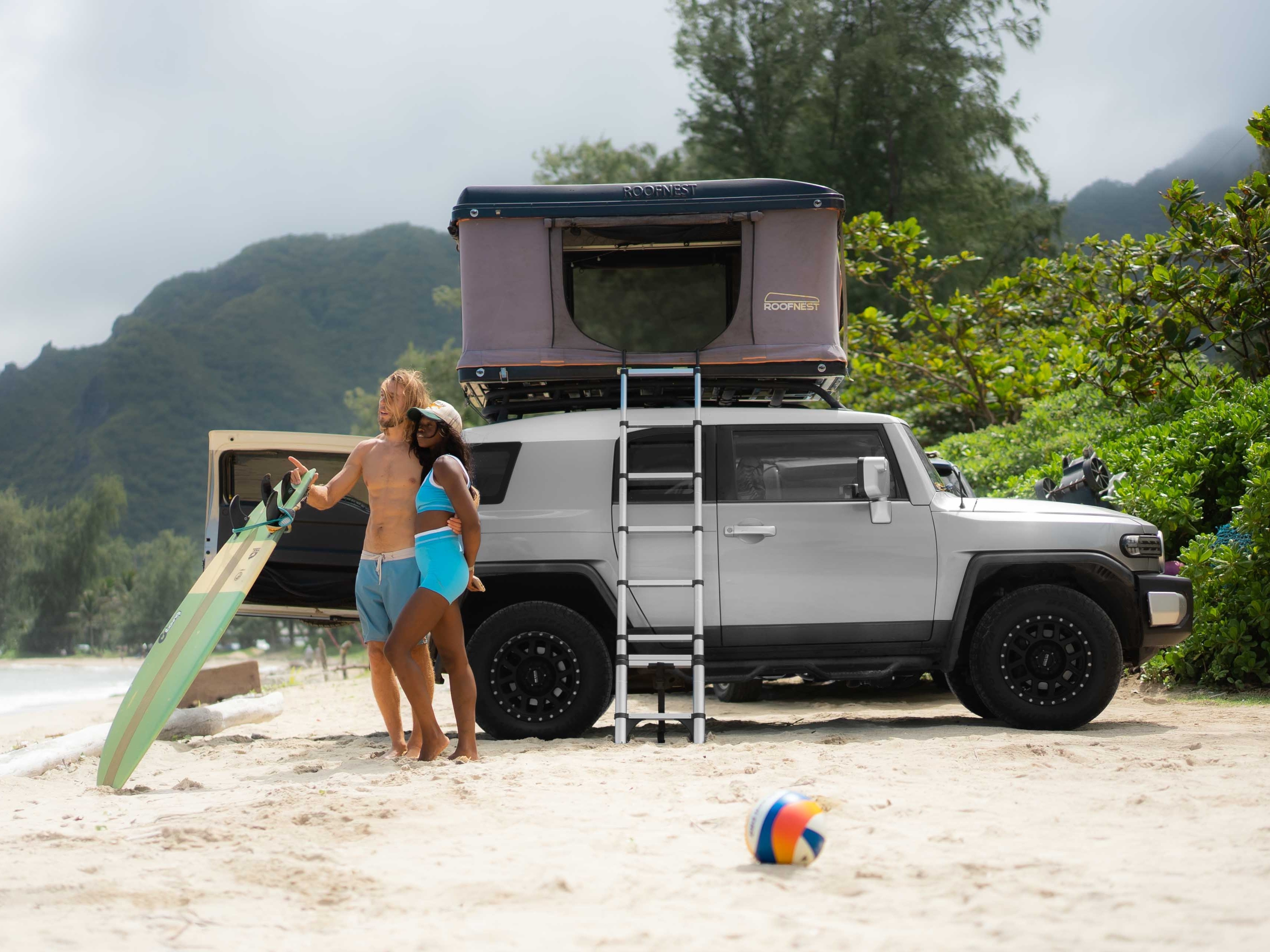 Hawaii Beach Explorer Toyota FJ Rooftop camper