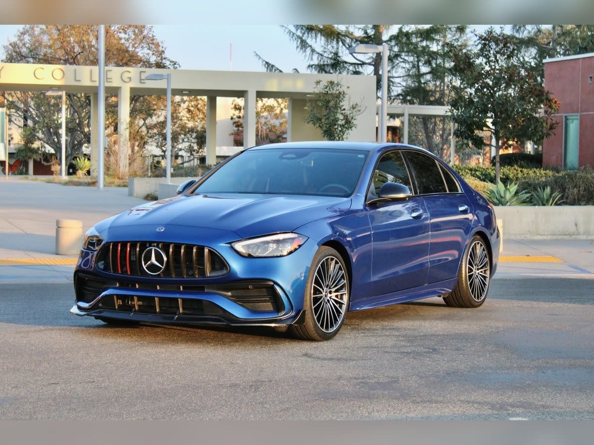 2022 Mercedes-Benz C300