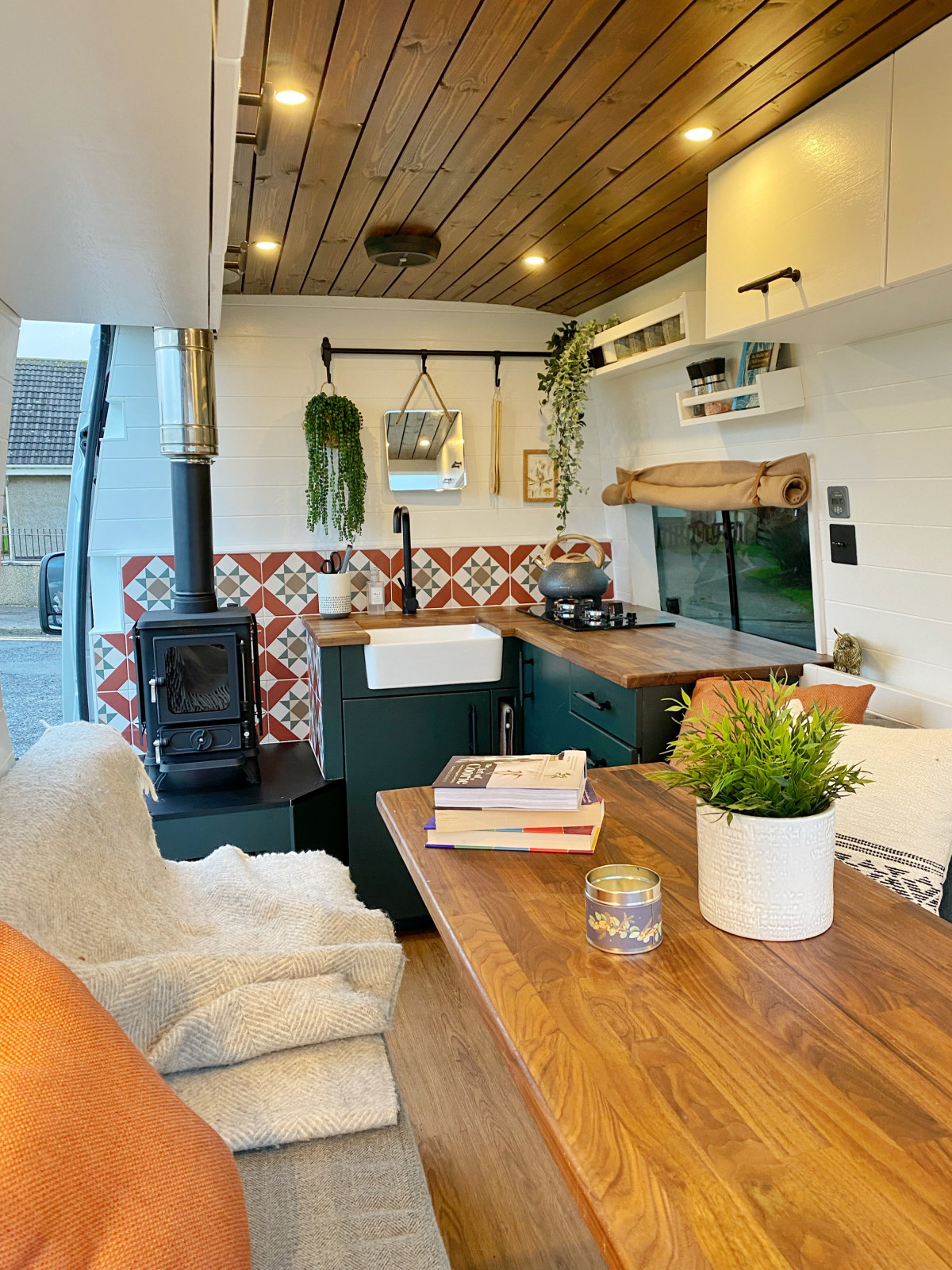 Merida campervan for hire, Glasgow - Quirky Campers
