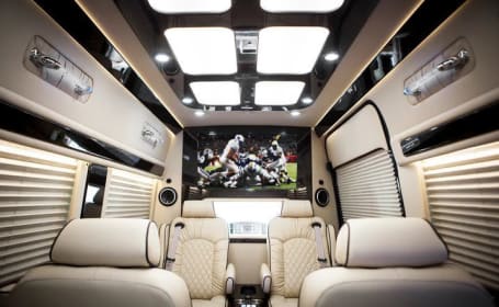 2019 Ultimate Toys Limo